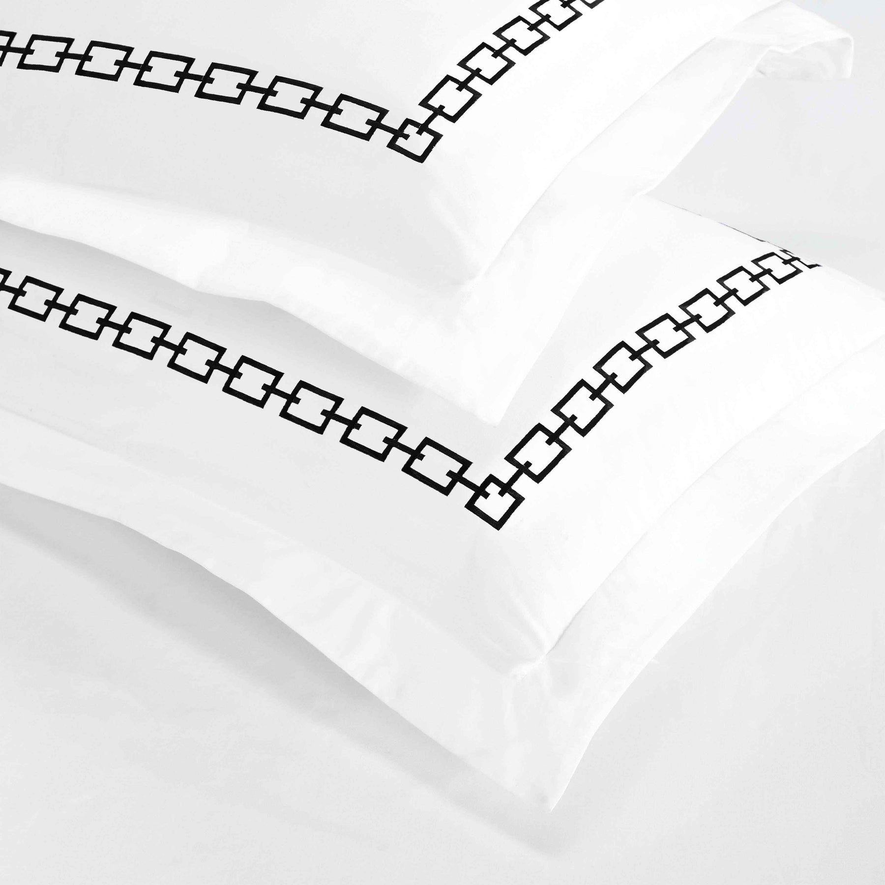 Chain Links Cotton Embroidered 3 Piece Duvet Cover Set
