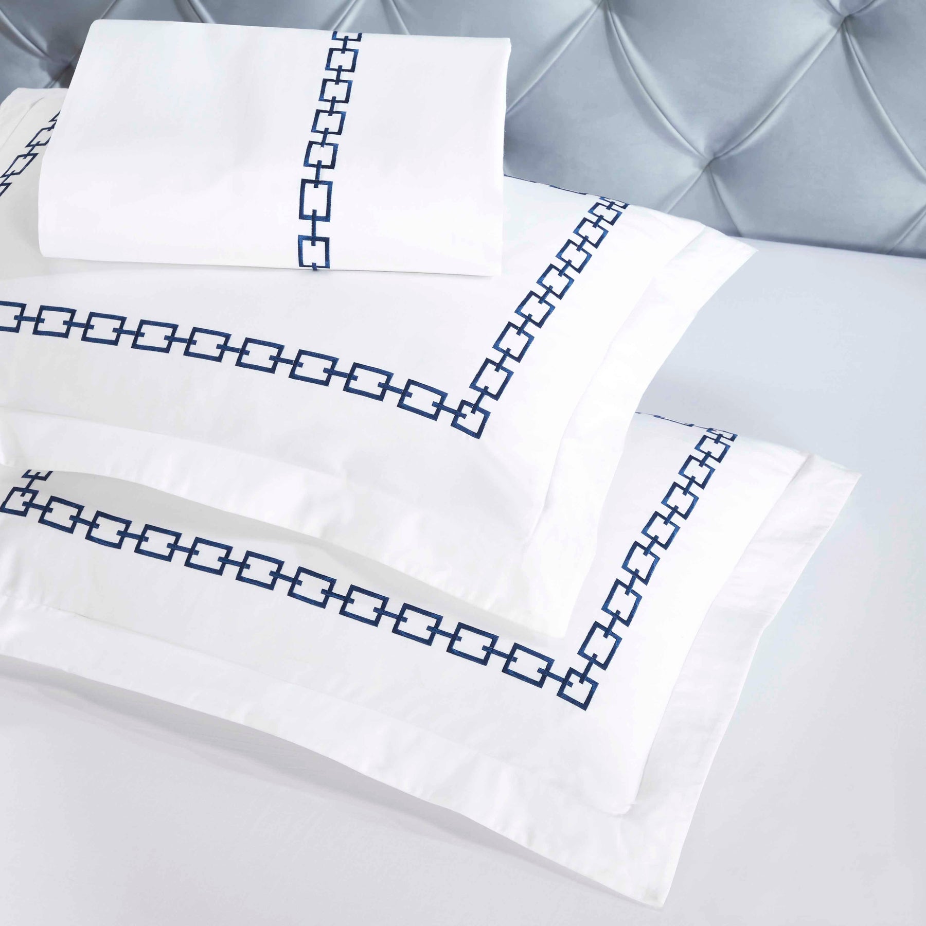Chain Links Cotton Embroidered 3 Piece Duvet Cover Set