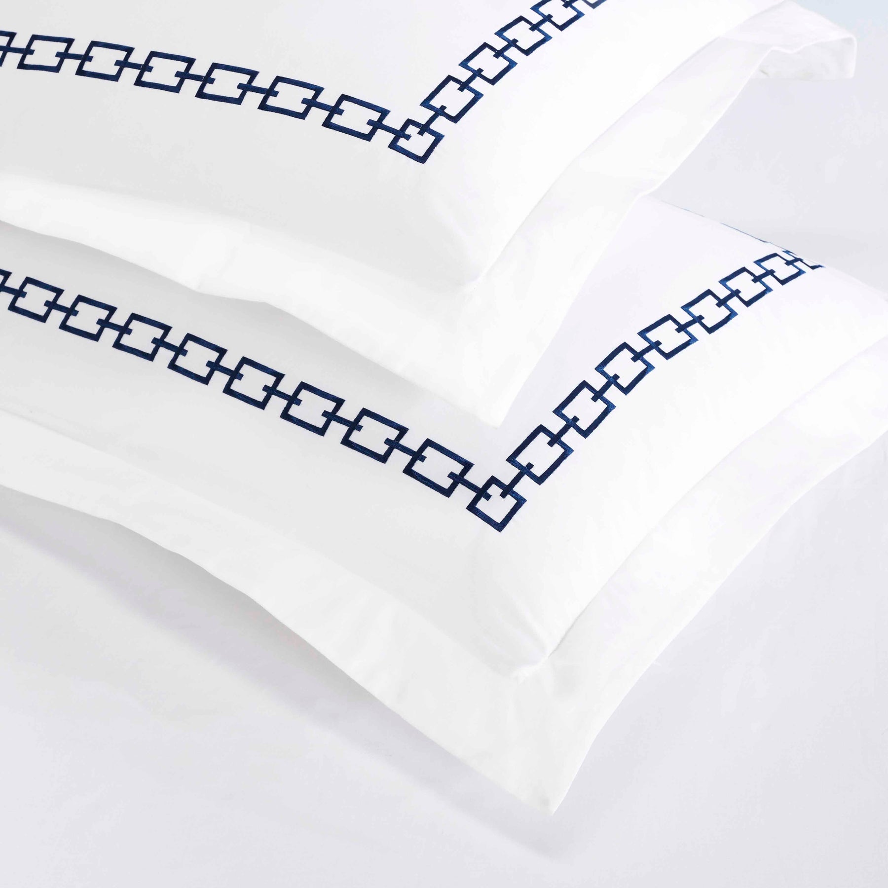 Chain Links Cotton Embroidered 3 Piece Duvet Cover Set