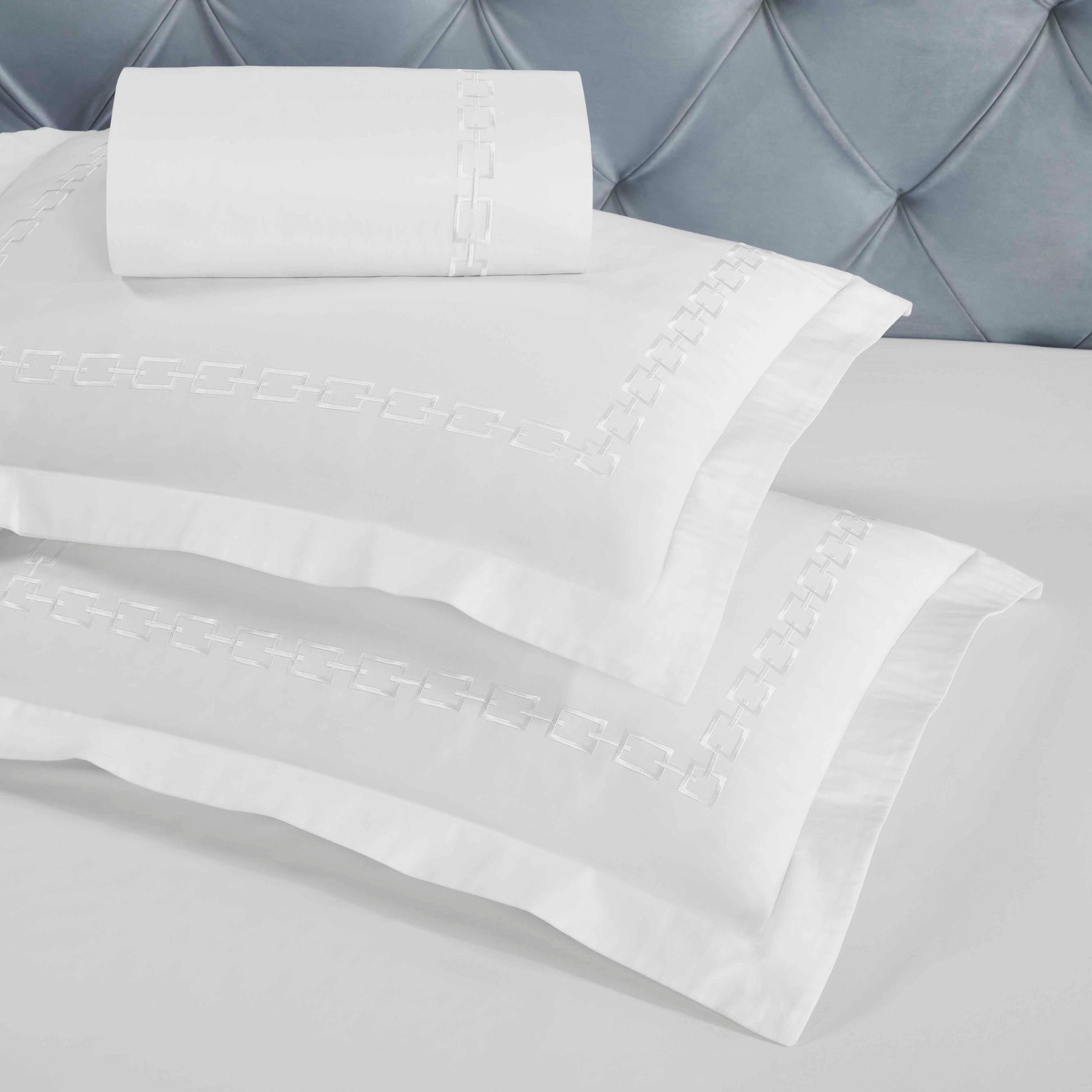 Chain Links Cotton Embroidered 3 Piece Duvet Cover Set