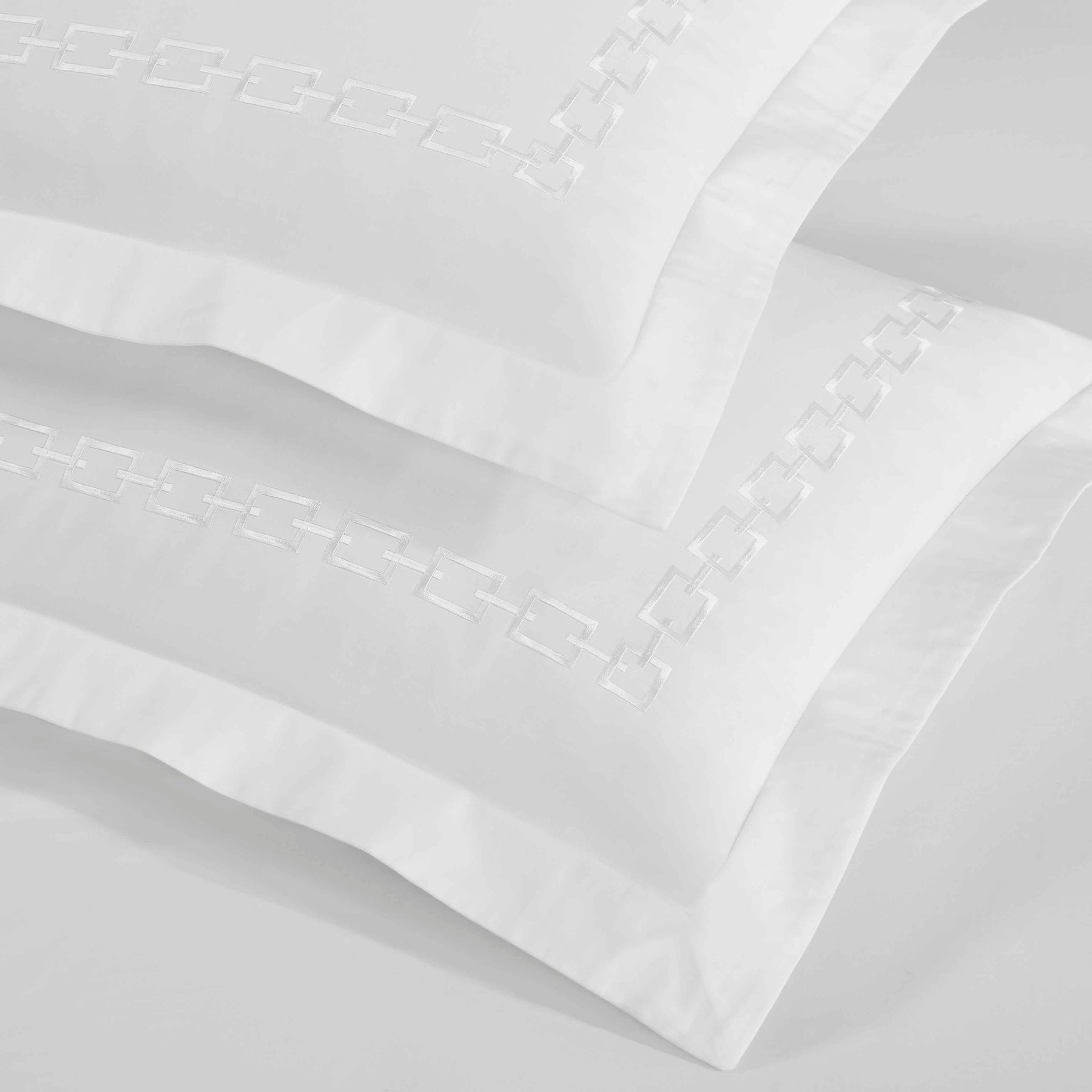 Chain Links Cotton Embroidered 3 Piece Duvet Cover Set