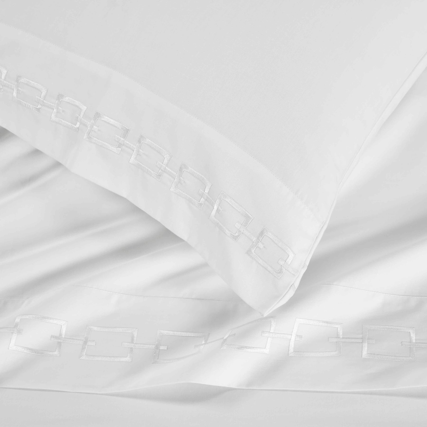 Chain Links Cotton Embroidered Deep Pocket Bed Sheet Set