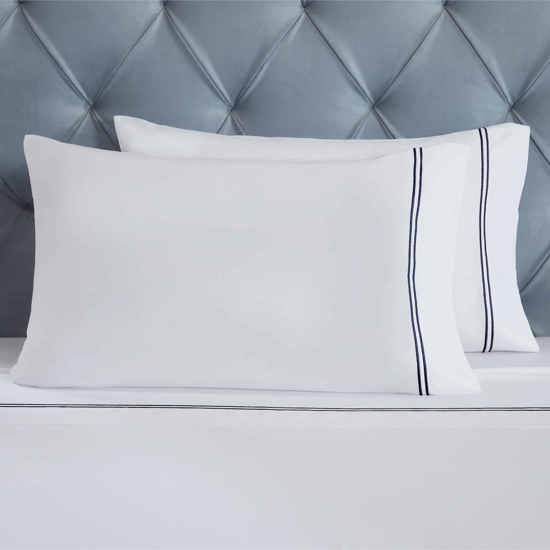 Fieldstone Cotton Two-Line Embroidered Deep Pocket Bed Sheet Set