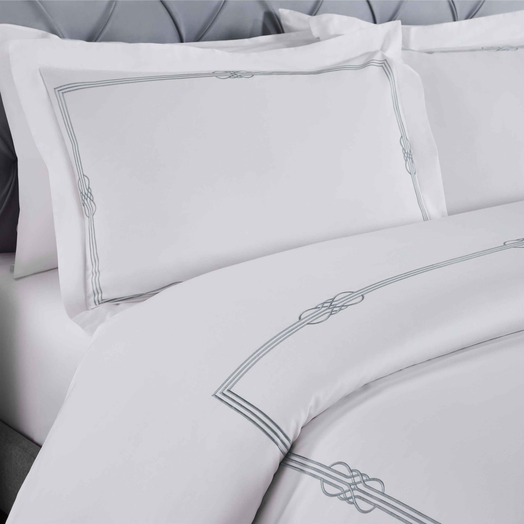 Moonlawn Cotton Gold Embroidered 3 Piece Duvet Cover Set