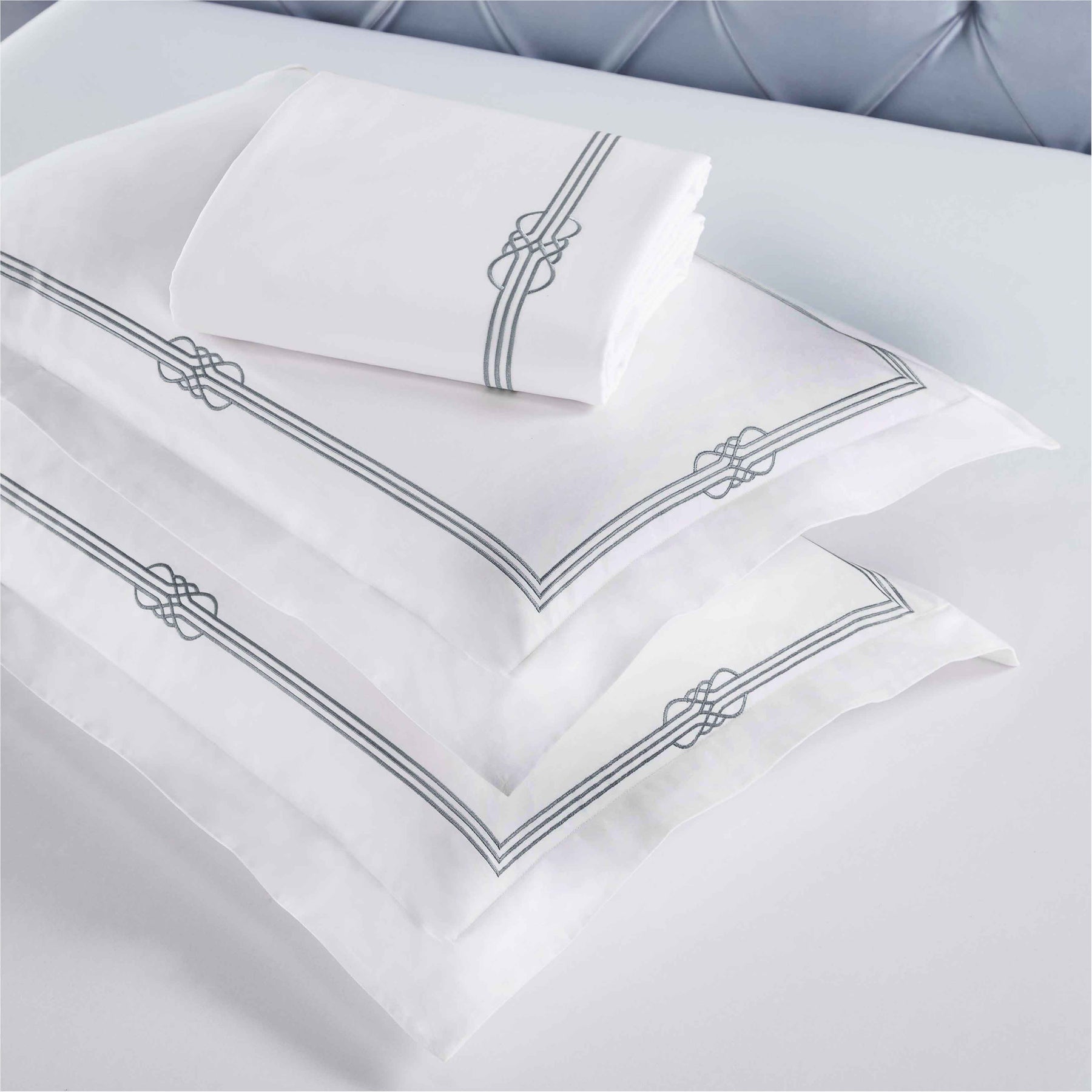 Moonlawn Cotton Gold Embroidered 3 Piece Duvet Cover Set