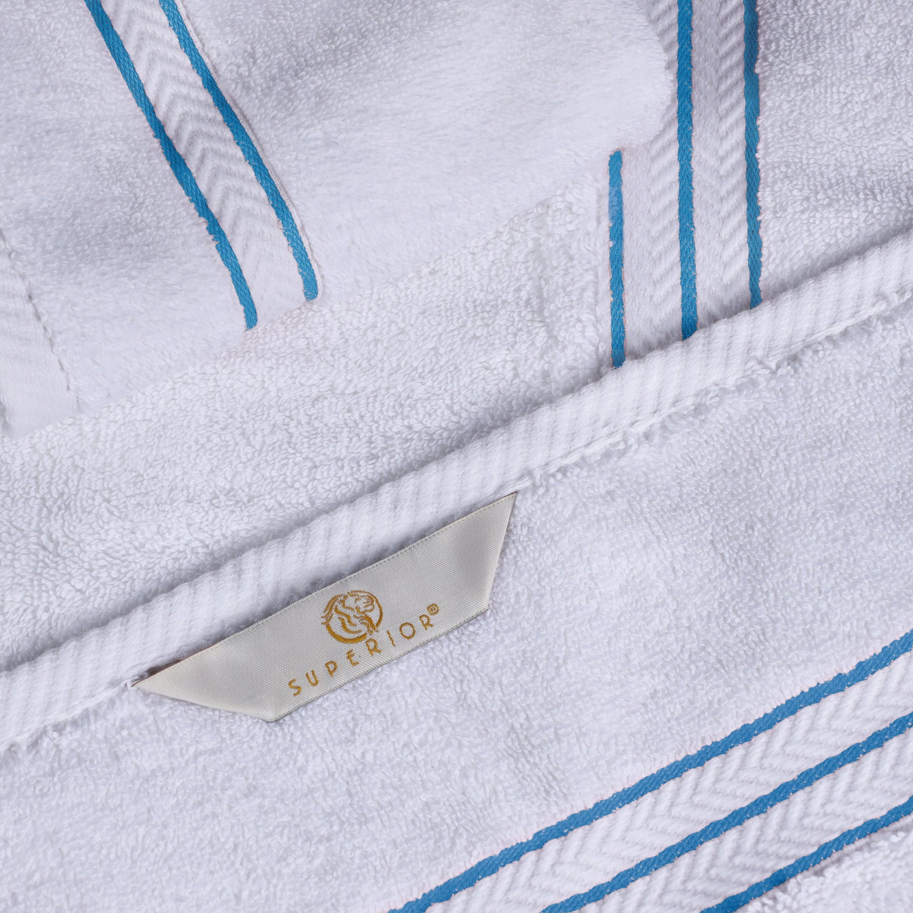 Ultra-Plush Turkish Cotton Super Absorbent Solid Bath Towel Set of 4