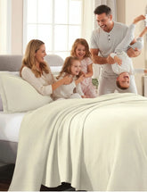 Lightweight Cotton Bedspread Sets 3-Piece Fleur De Lis Jacquard Matelassé