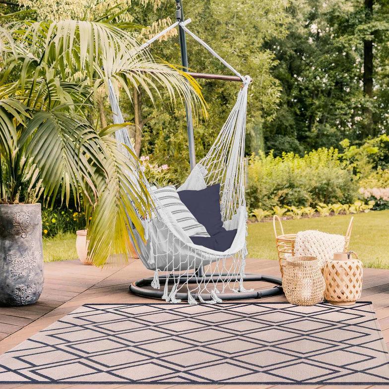 Modern Diamond Lattice Indoor/ Outdoor Area Rug
