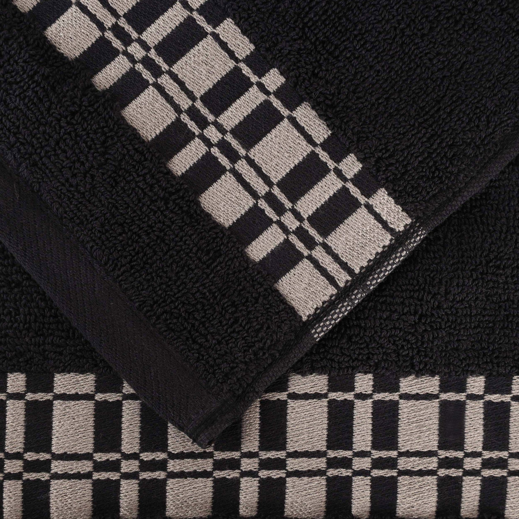 Larissa Cotton Geometric Border Bath Towel Set of 4