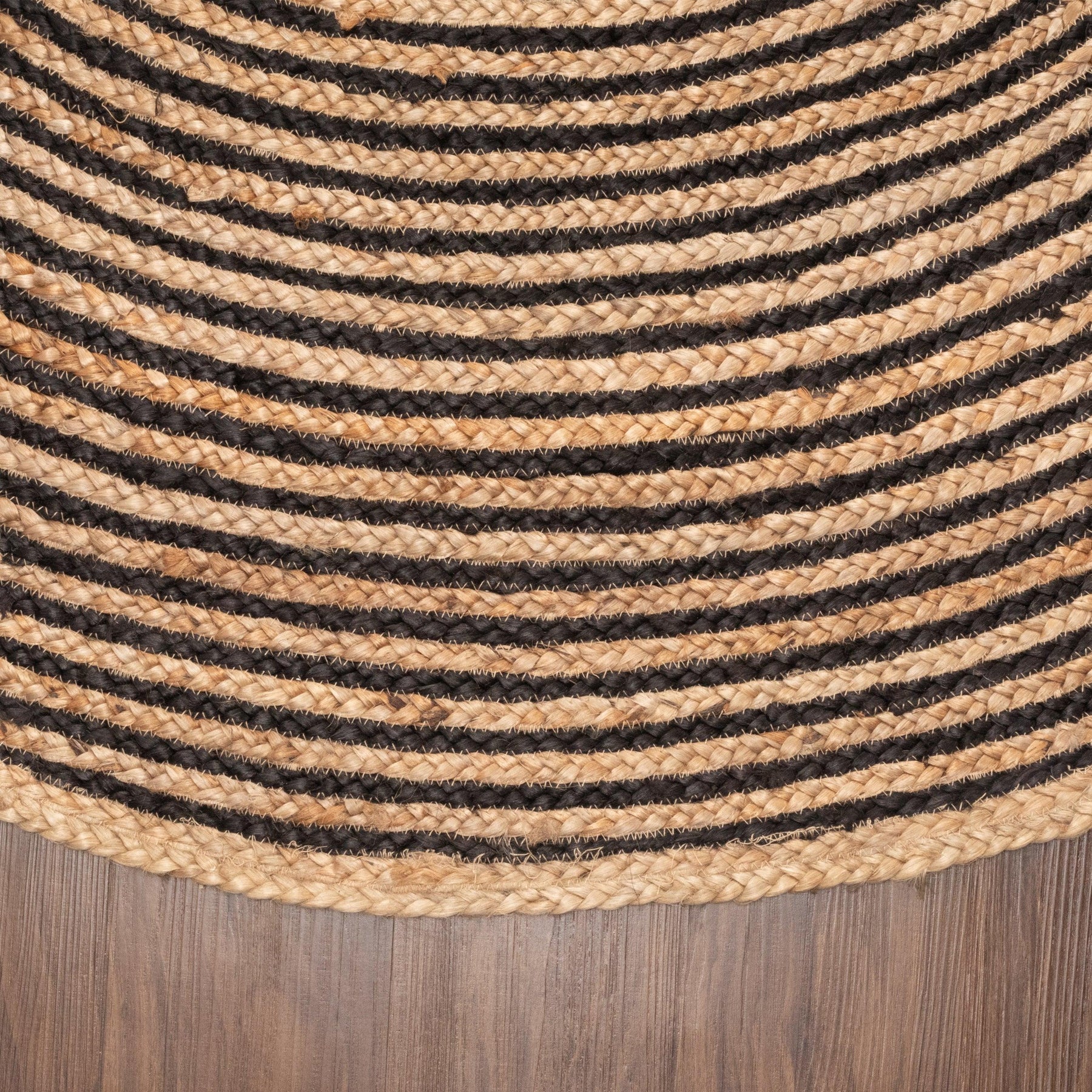 Braided Jute Reversible Round Indoor Outdoor Area Rug