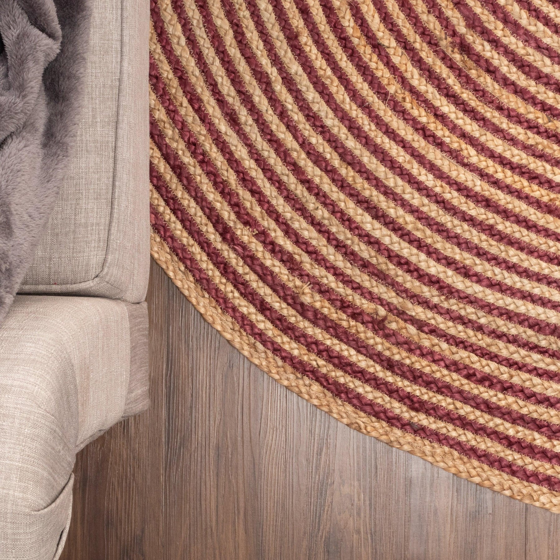Braided Jute Reversible Round Indoor Outdoor Area Rug