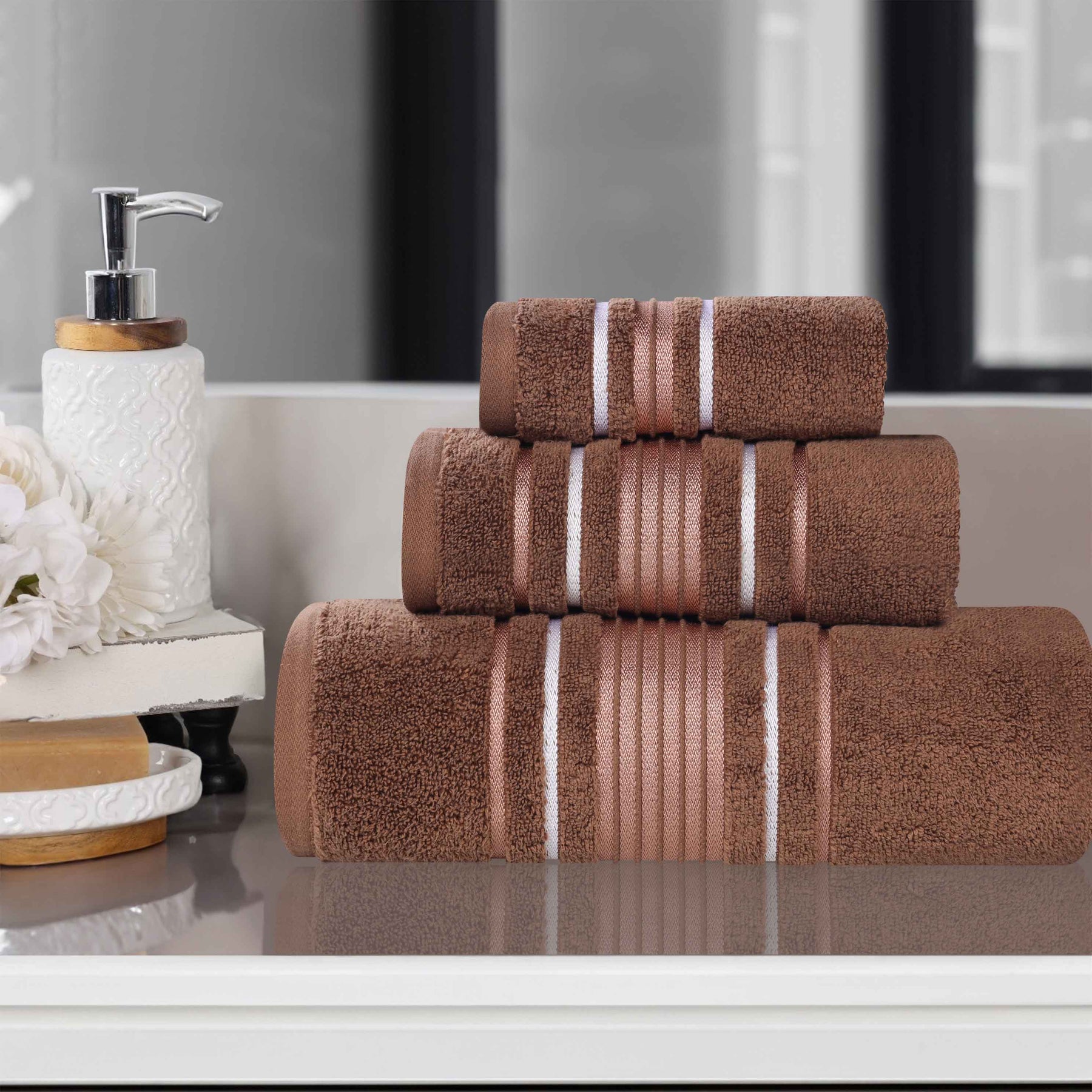 Sadie Zero Twist Cotton Solid Absorbent 3 Piece Towel Set