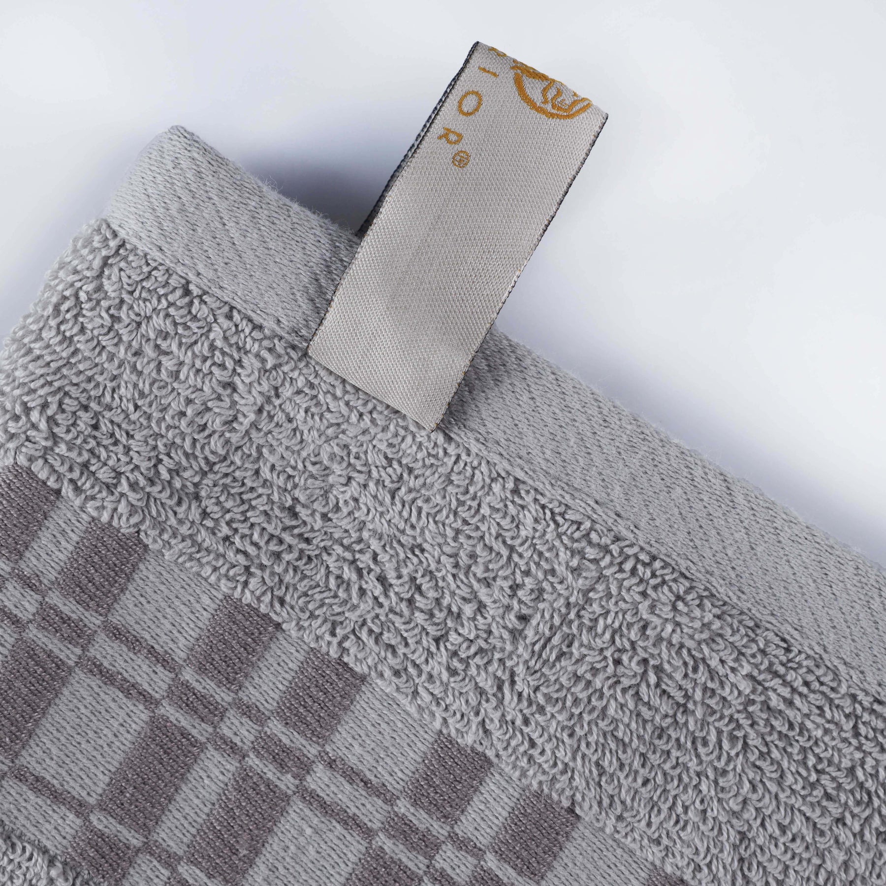 Larissa Cotton Geometric Border Bath Towel Set of 4
