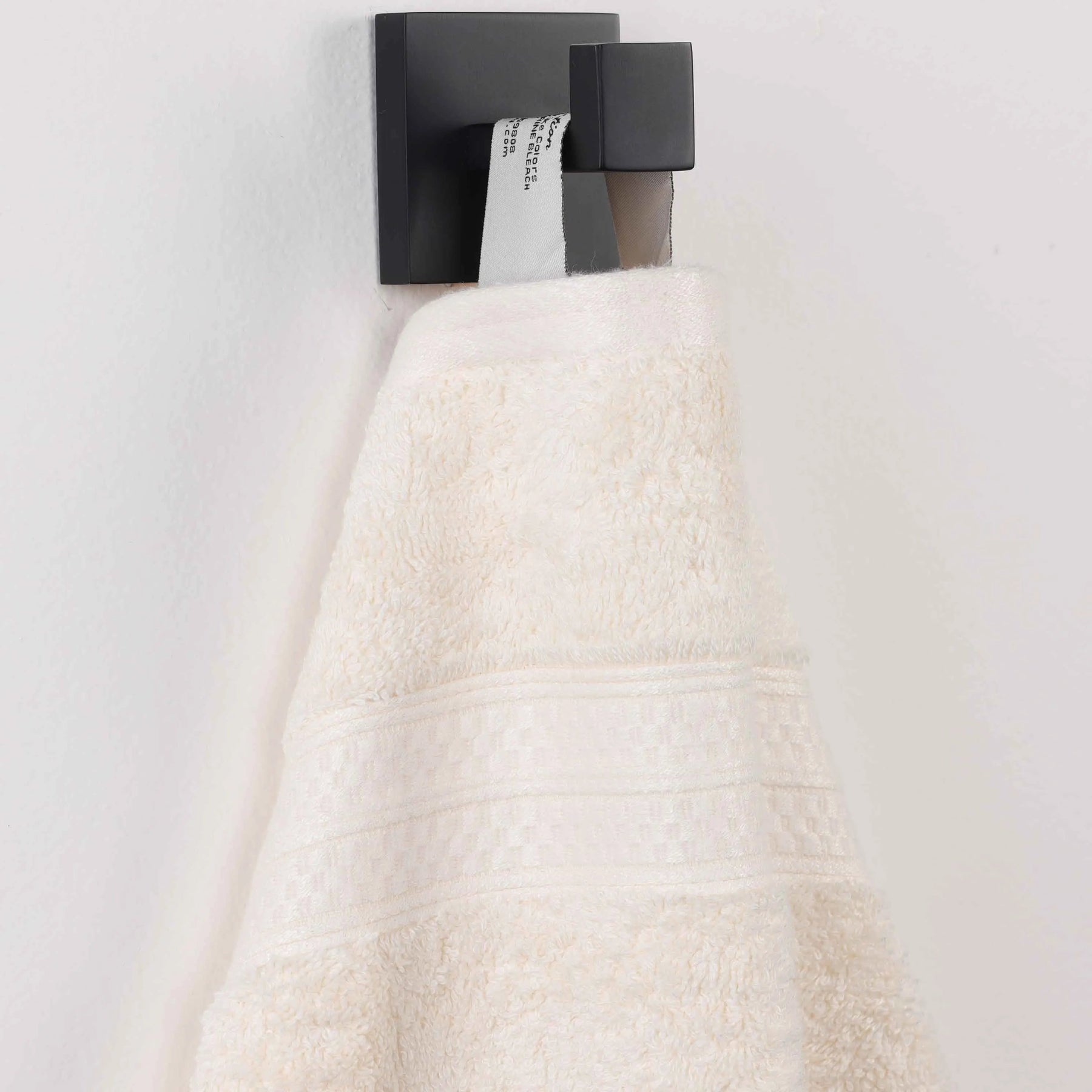 Ultra-Soft Rayon from Bamboo Cotton Blend 4 Piece Bath Towel Set
