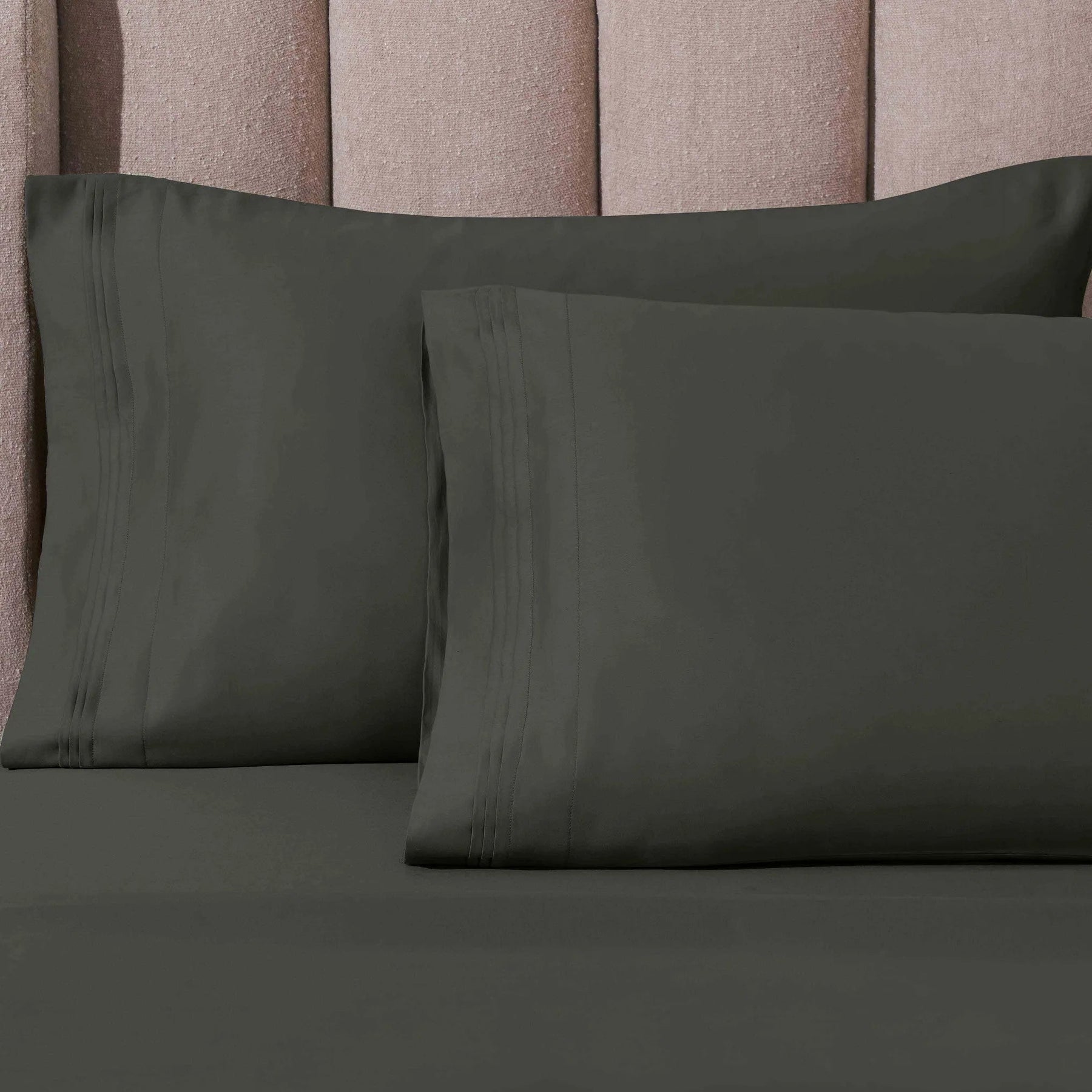 1000 Thread Count Egyptian Cotton Solid Pillowcase Set