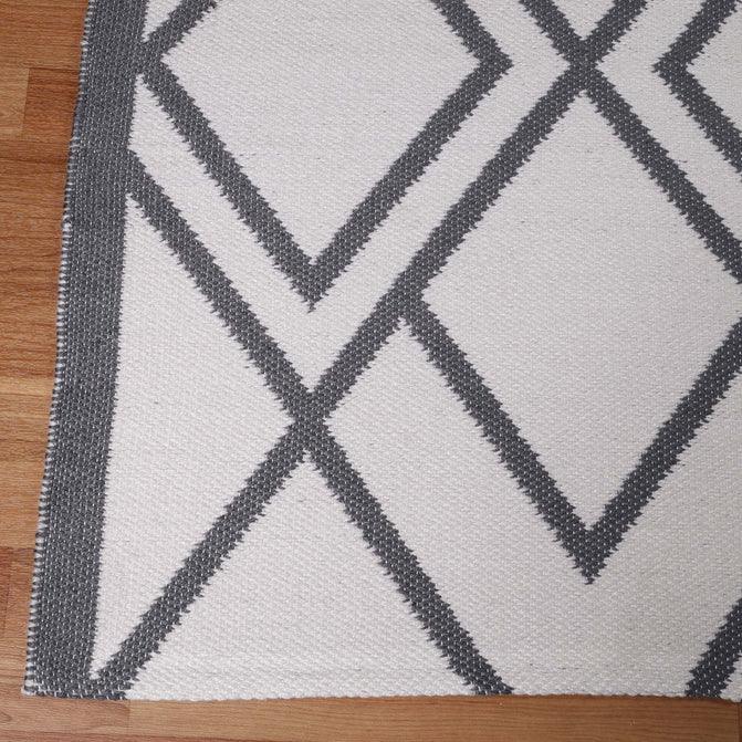 Modern Diamond Lattice Indoor/ Outdoor Area Rug
