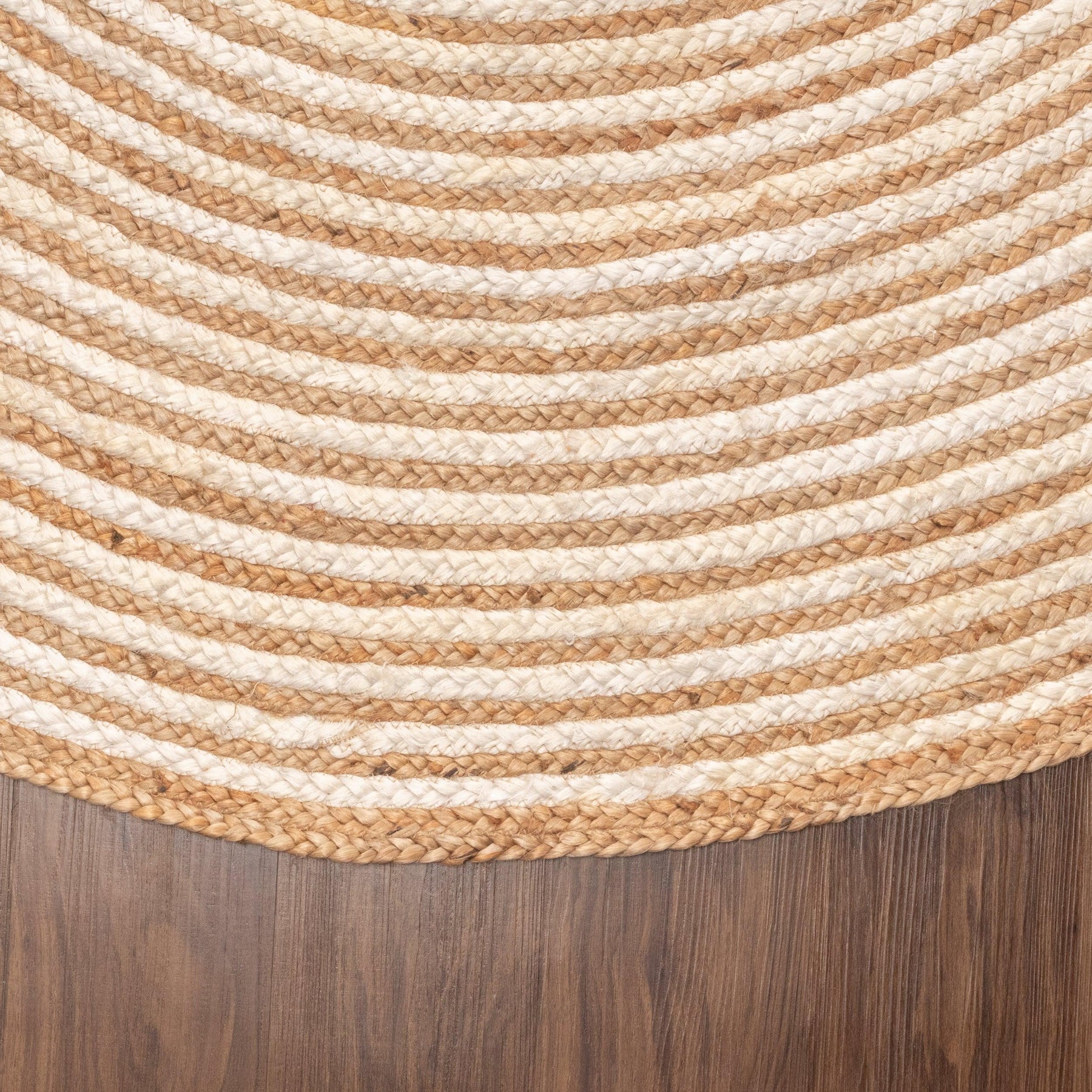 Braided Jute Reversible Round Indoor Outdoor Area Rug