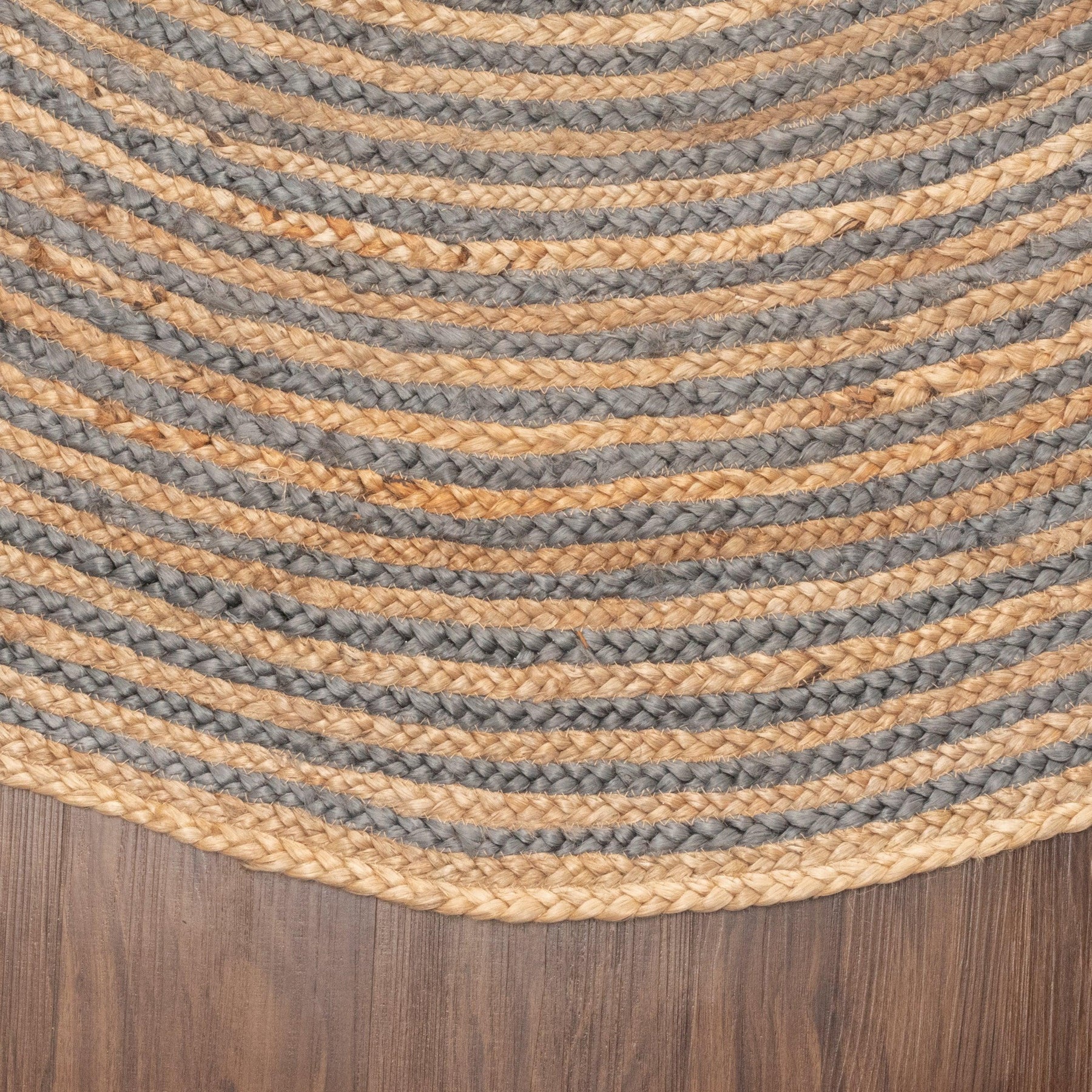 Braided Jute Reversible Round Indoor Outdoor Area Rug