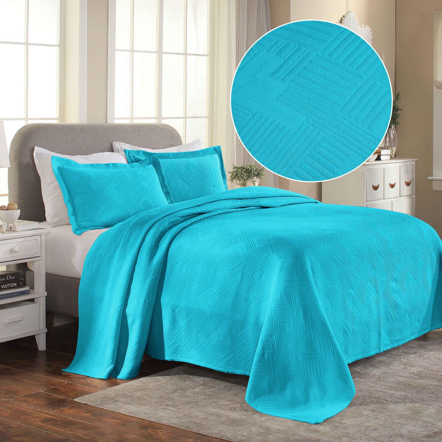 Cotton Jacquard Matelassé Scalloped Geometric Fret Bedspread Set