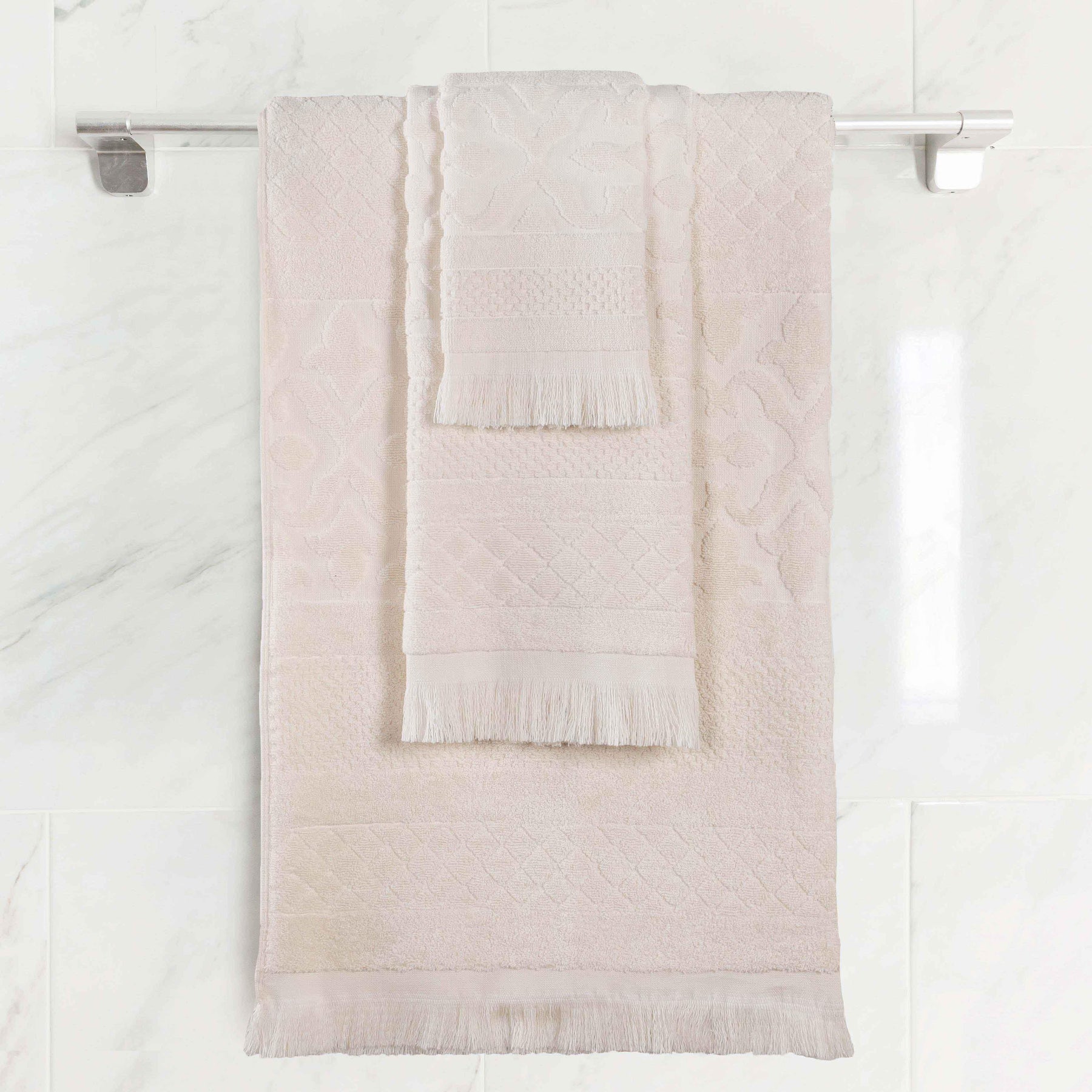Rolla Cotton Geometric Jacquard Plush Soft Absorbent 3 Piece Towel Set