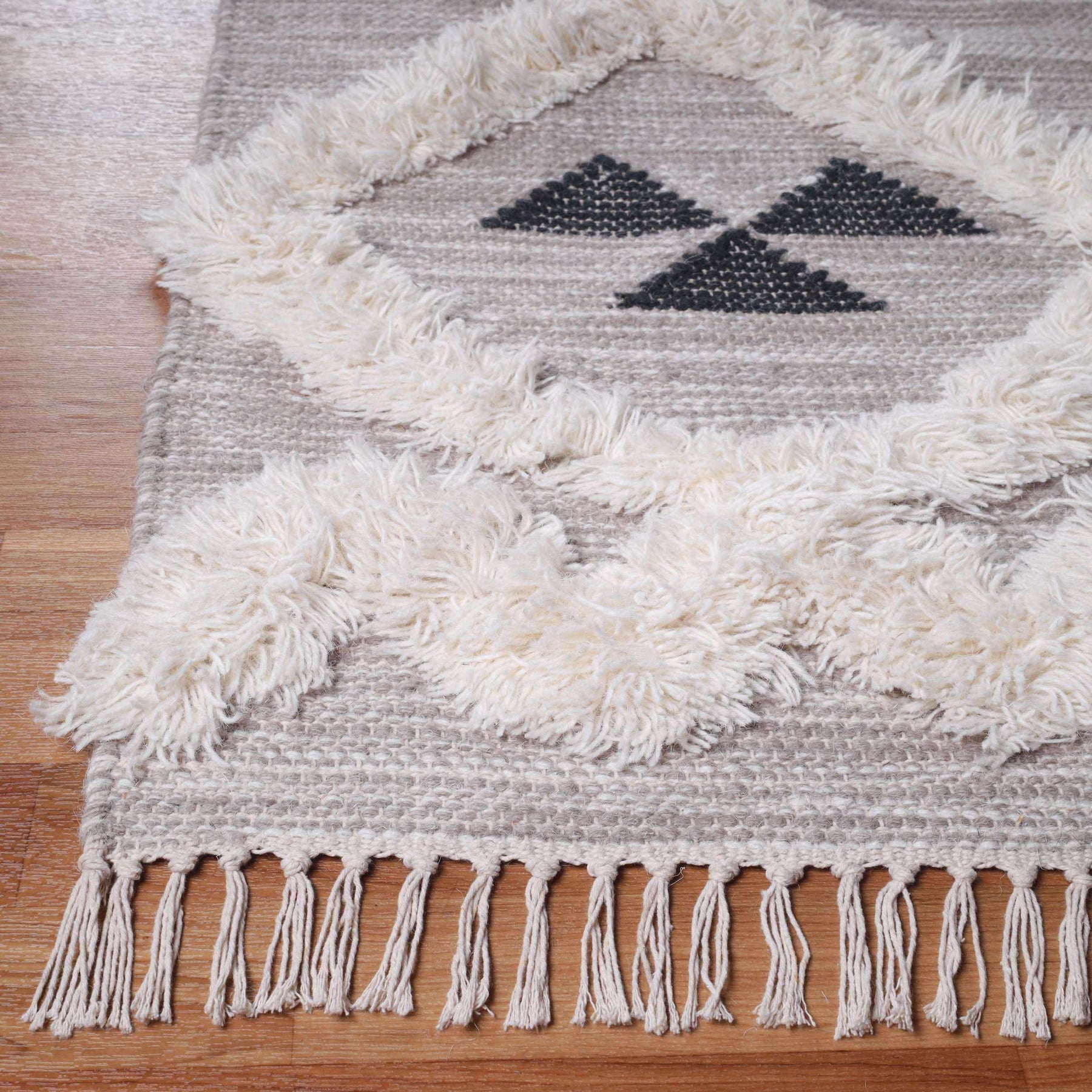 Southwestern Wool Lattice Pattern Fringe Indoor Area or Runner Rug