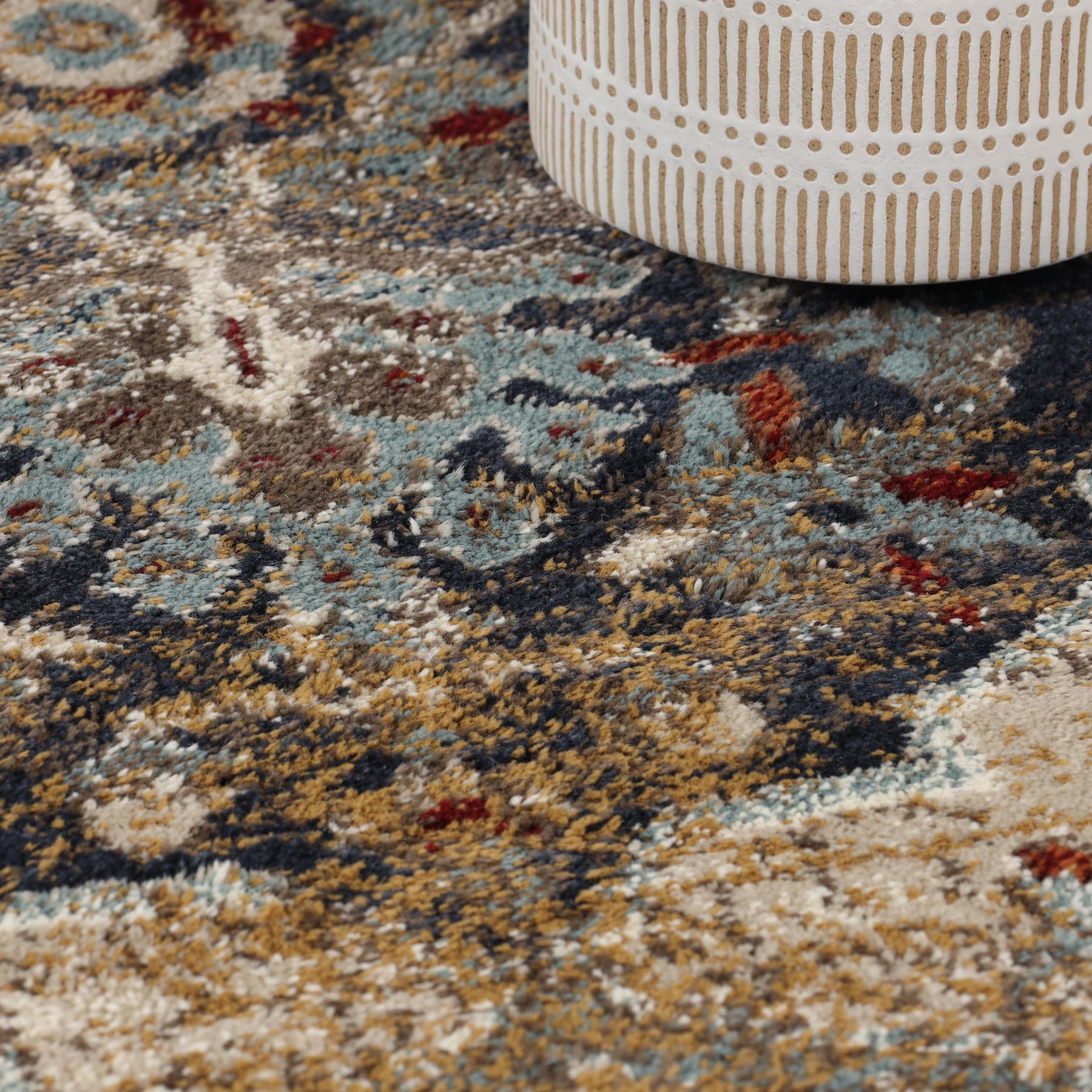 Abena Traditional Medallion Indoor Area Rugs or Runner Rug