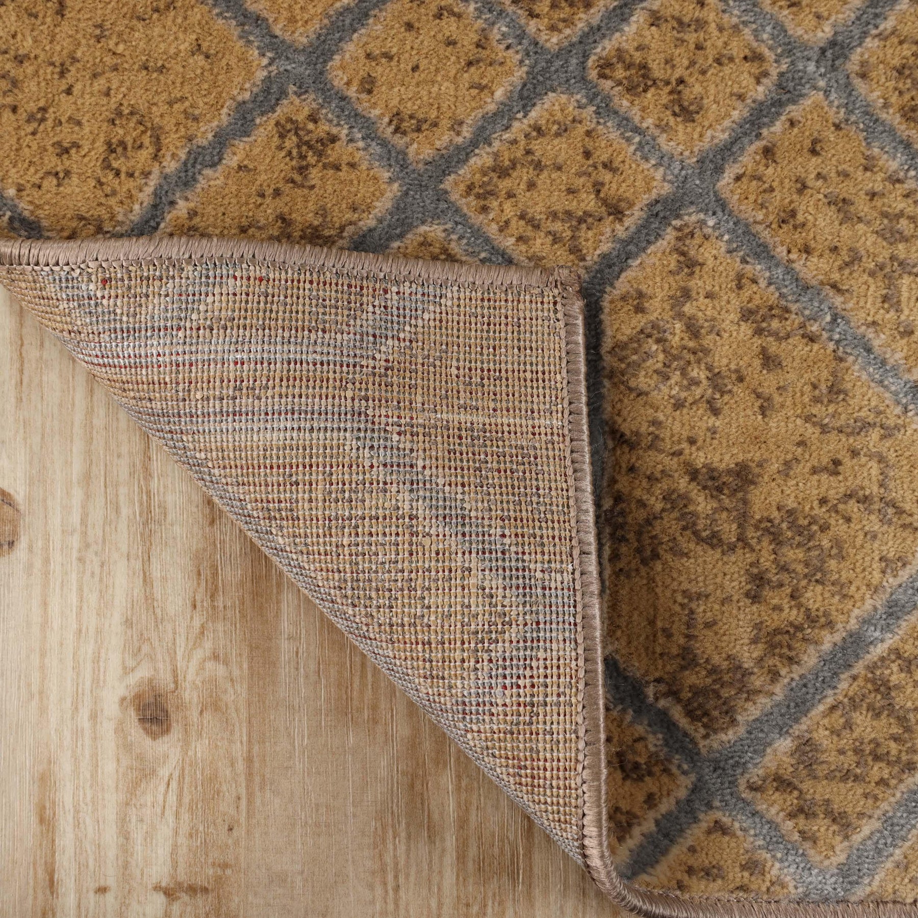 Abner Geometric Diamond Indoor Area Rug or Runner Rug Or Door Mat