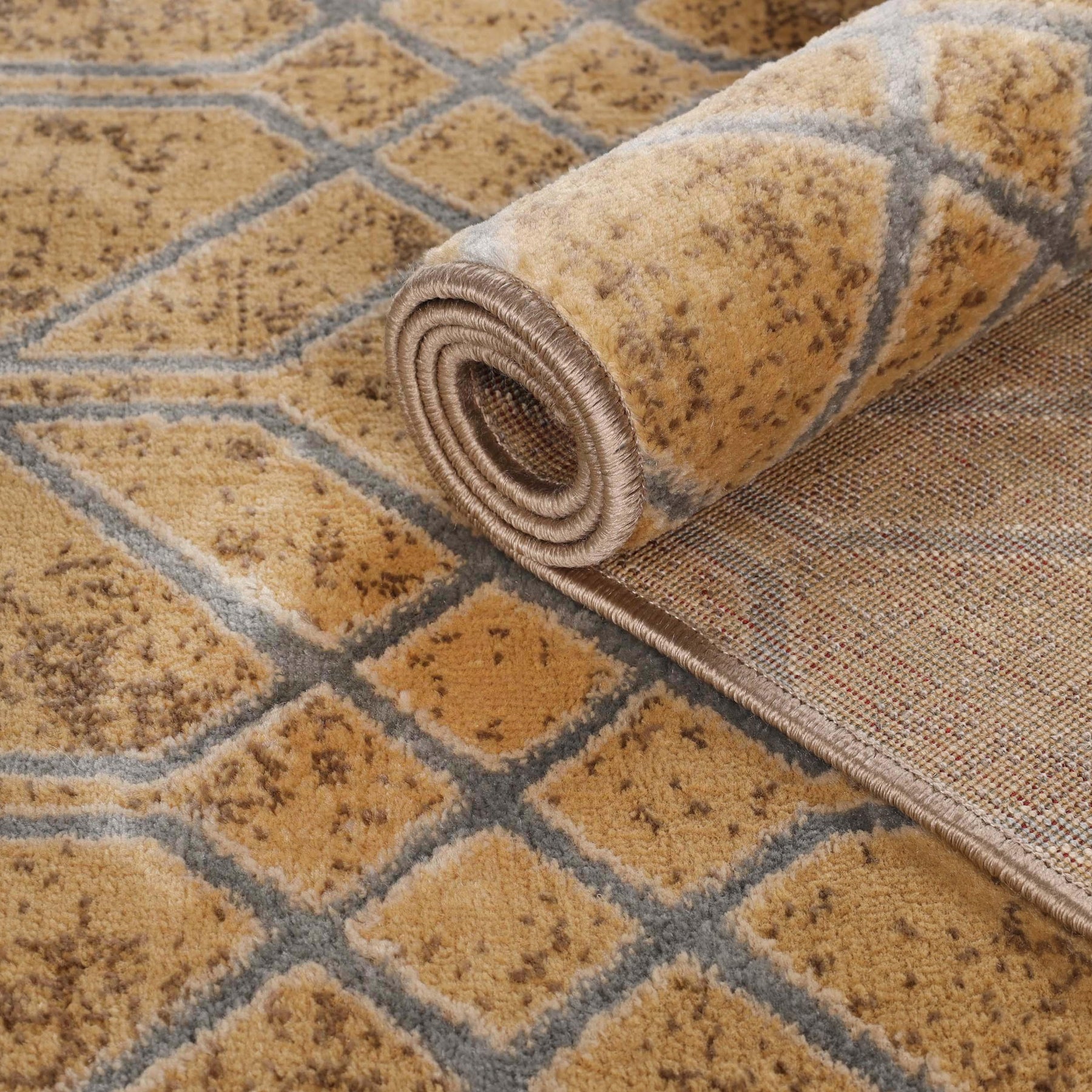 Abner Geometric Diamond Indoor Area Rug or Runner Rug Or Door Mat