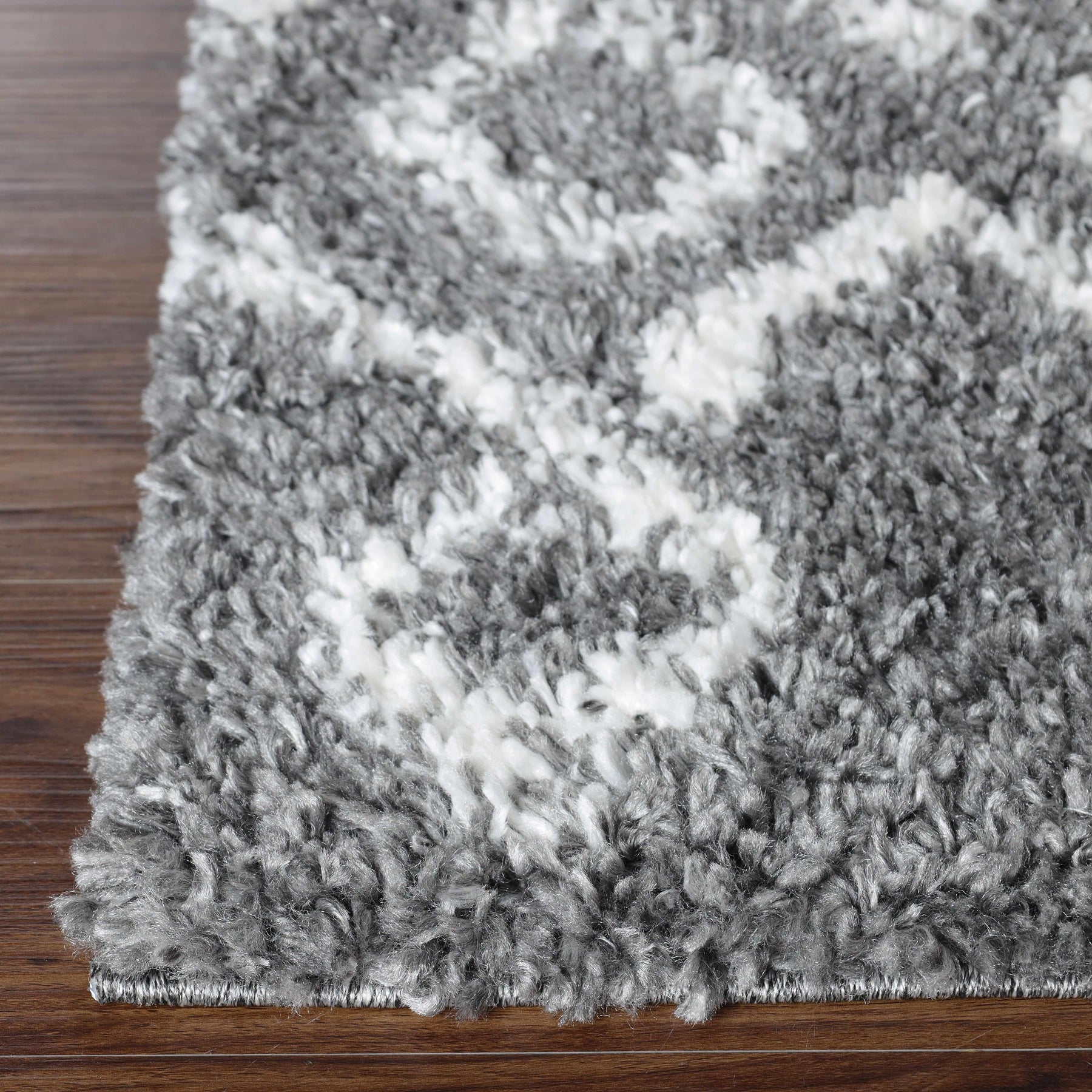 Alia Boho Geometric Diamonds Indoor Plush Shag Area Rug Or Runner Rug