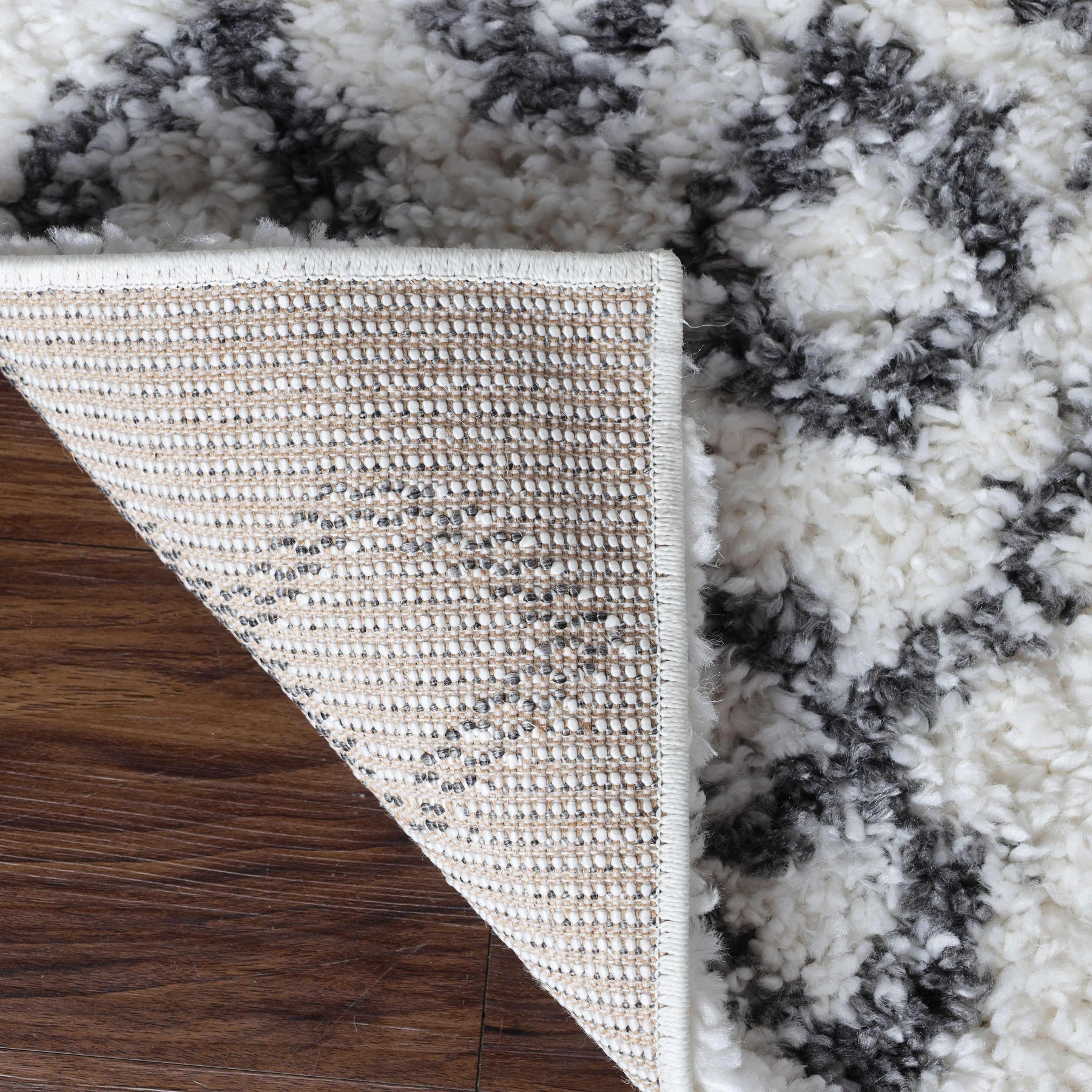 Alia Boho Geometric Diamonds Indoor Plush Shag Area Rug Or Runner Rug