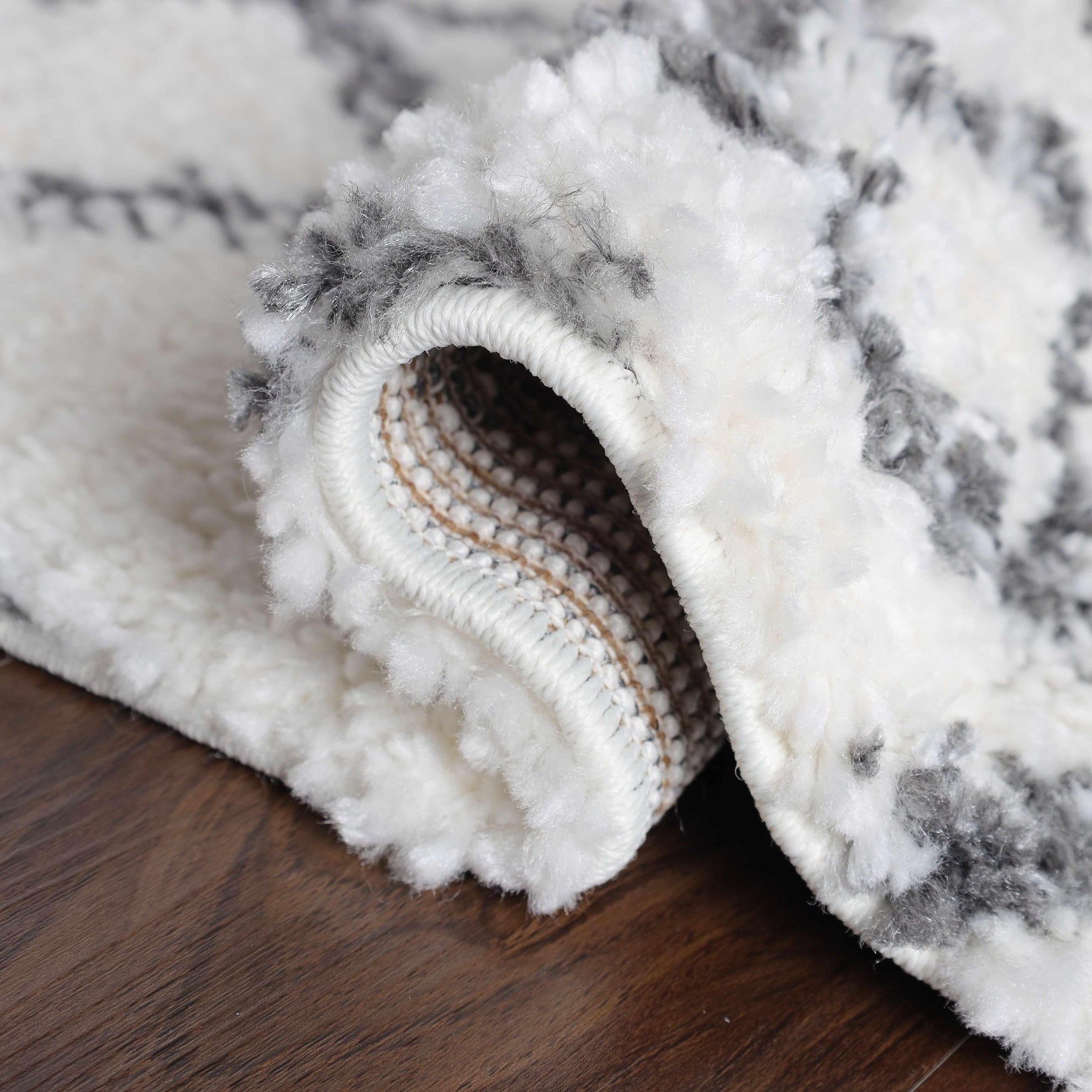 Alia Boho Geometric Diamonds Indoor Plush Shag Area Rug Or Runner Rug