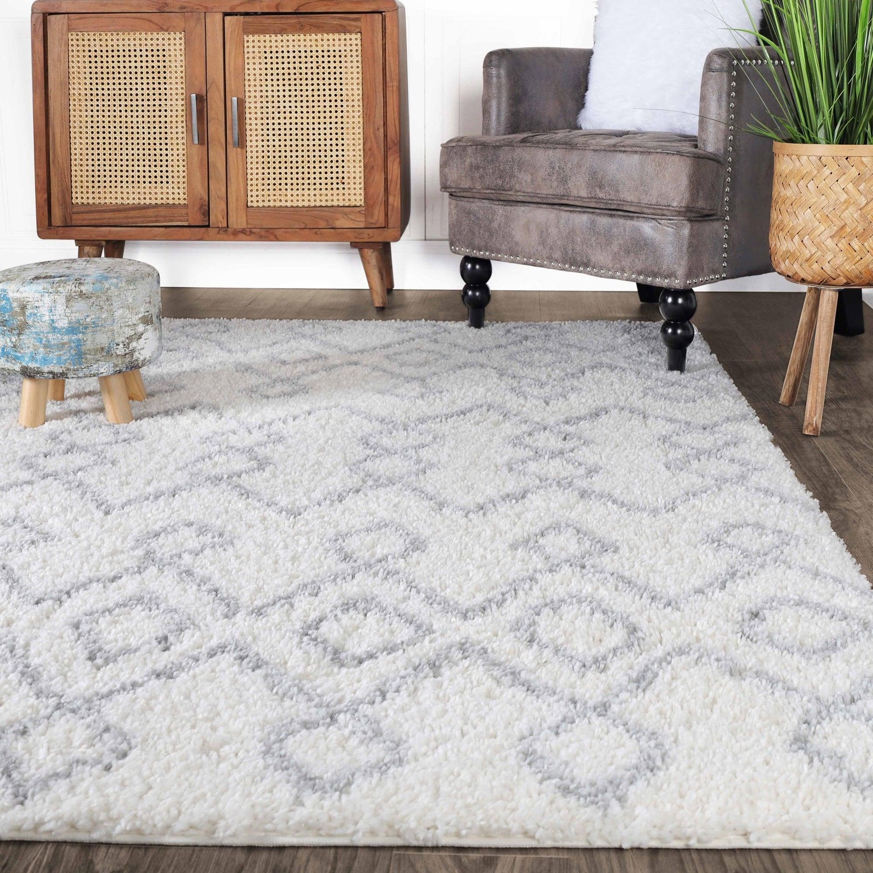 Alia Boho Geometric Diamonds Indoor Plush Shag Area Rug Or Runner Rug