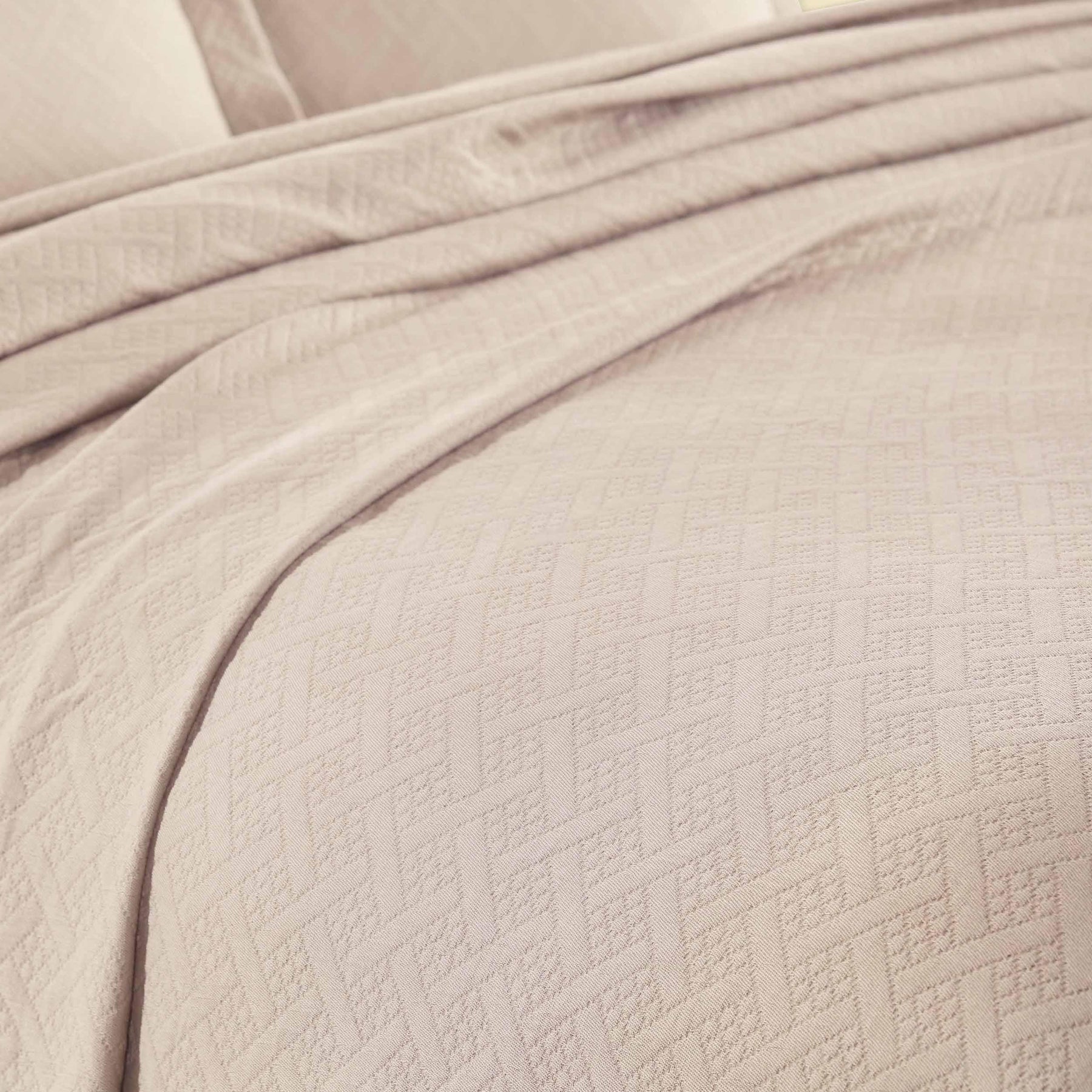 Basket Weave Matelasse Cotton Bedspread Set