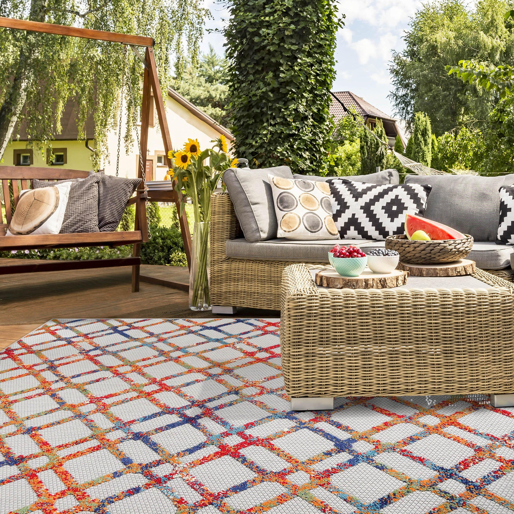 Paxson Geometric Diamond Lattice Indoor Outdoor Area Rug