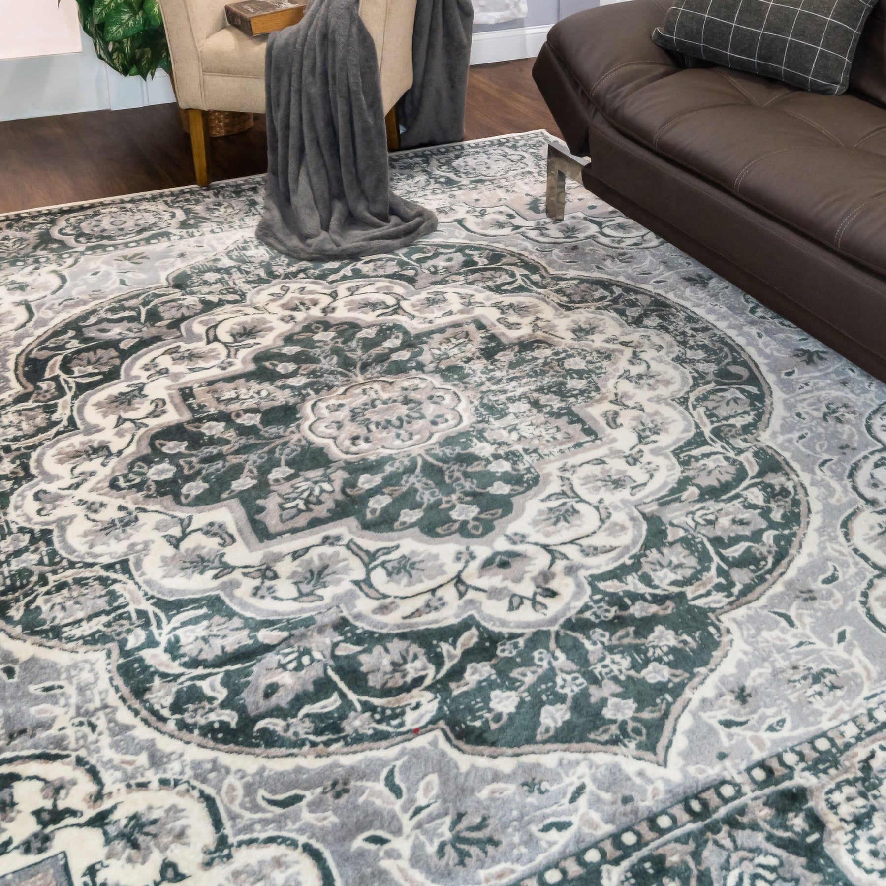 Bodhi Vintage Floral Medallion Indoor Area Rugs or Runner Rug