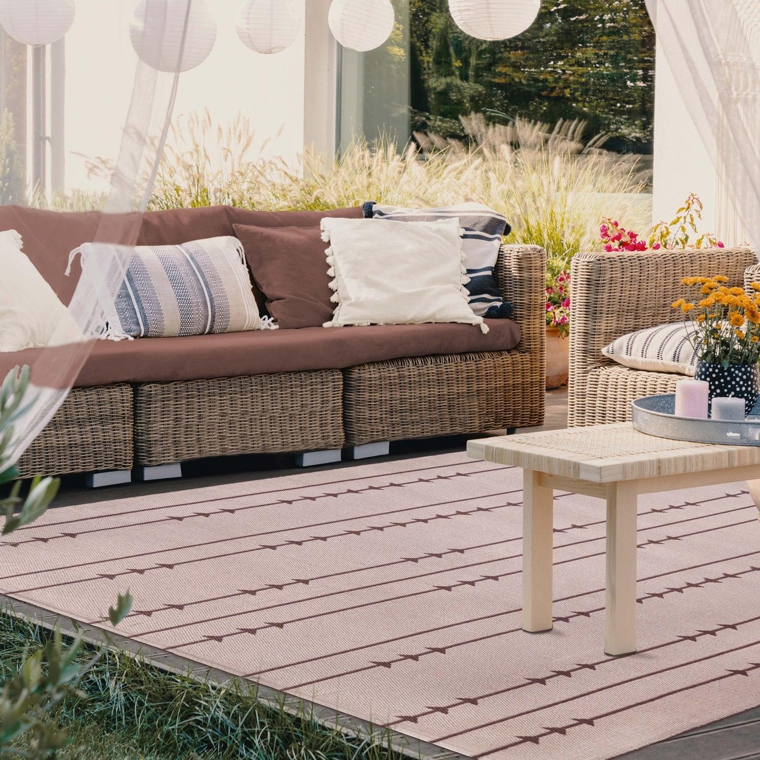 Bohemian Arrow Line Pattern Indoor Outdoor Area Rug