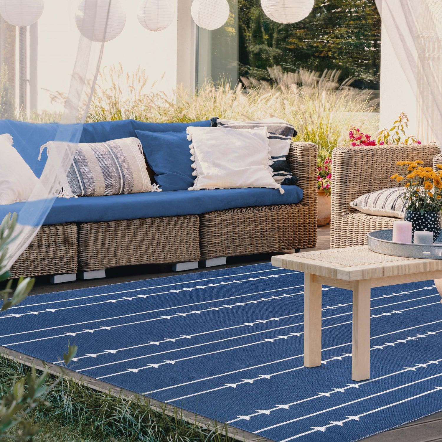 Bohemian Arrow Line Pattern Indoor Outdoor Area Rug