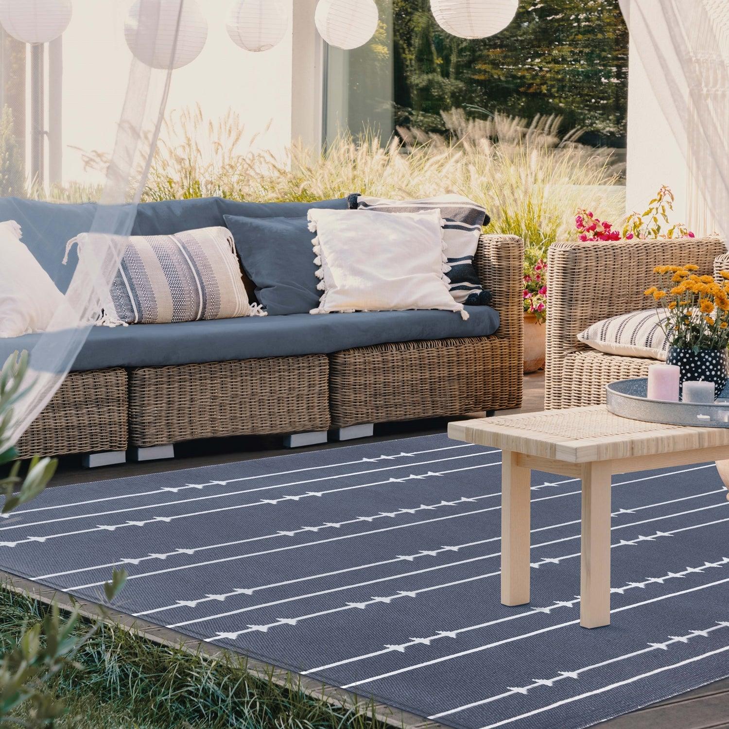 Bohemian Arrow Line Pattern Indoor Outdoor Area Rug