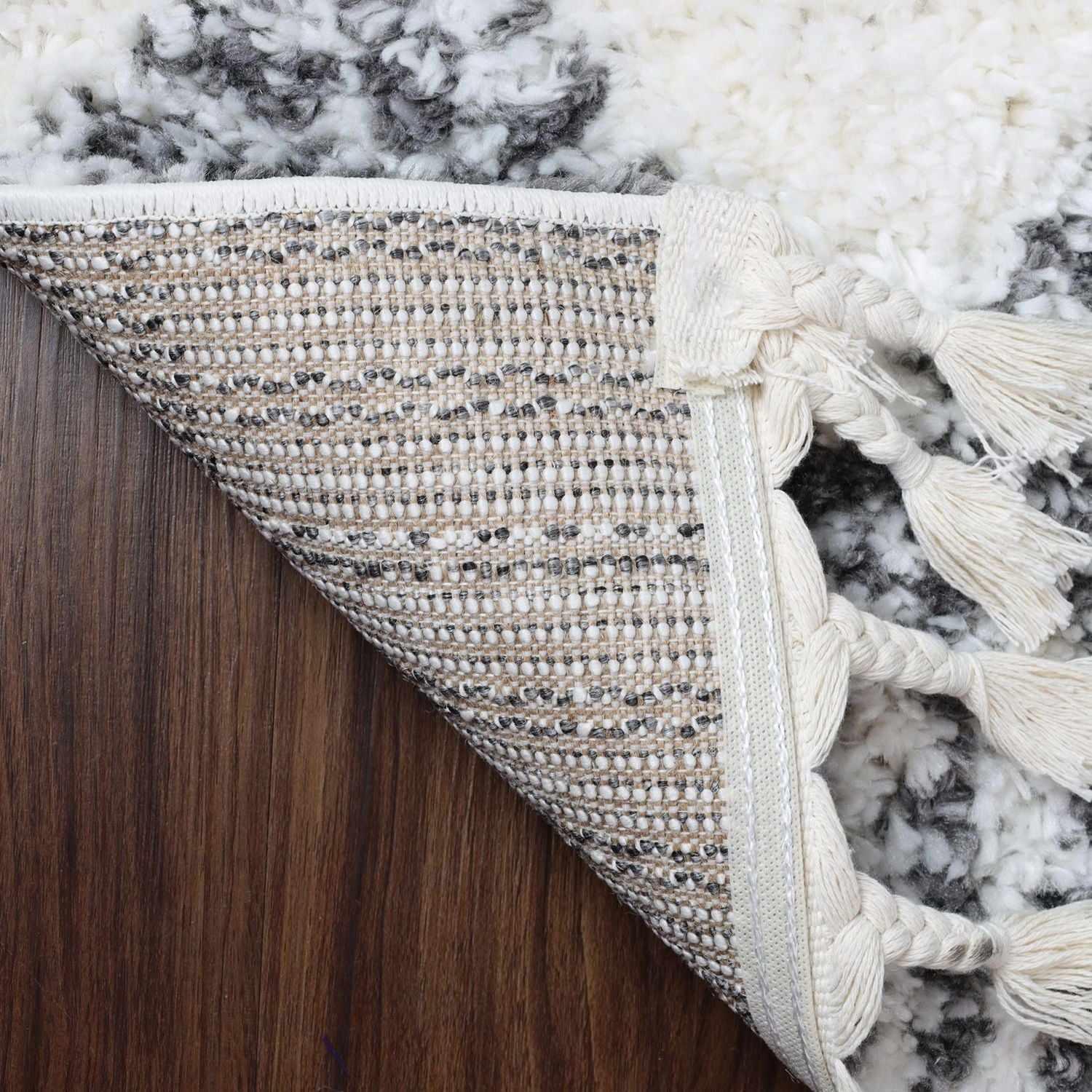 Bohemian Geometric Indoor Plush Shag Area Rug with Tassels