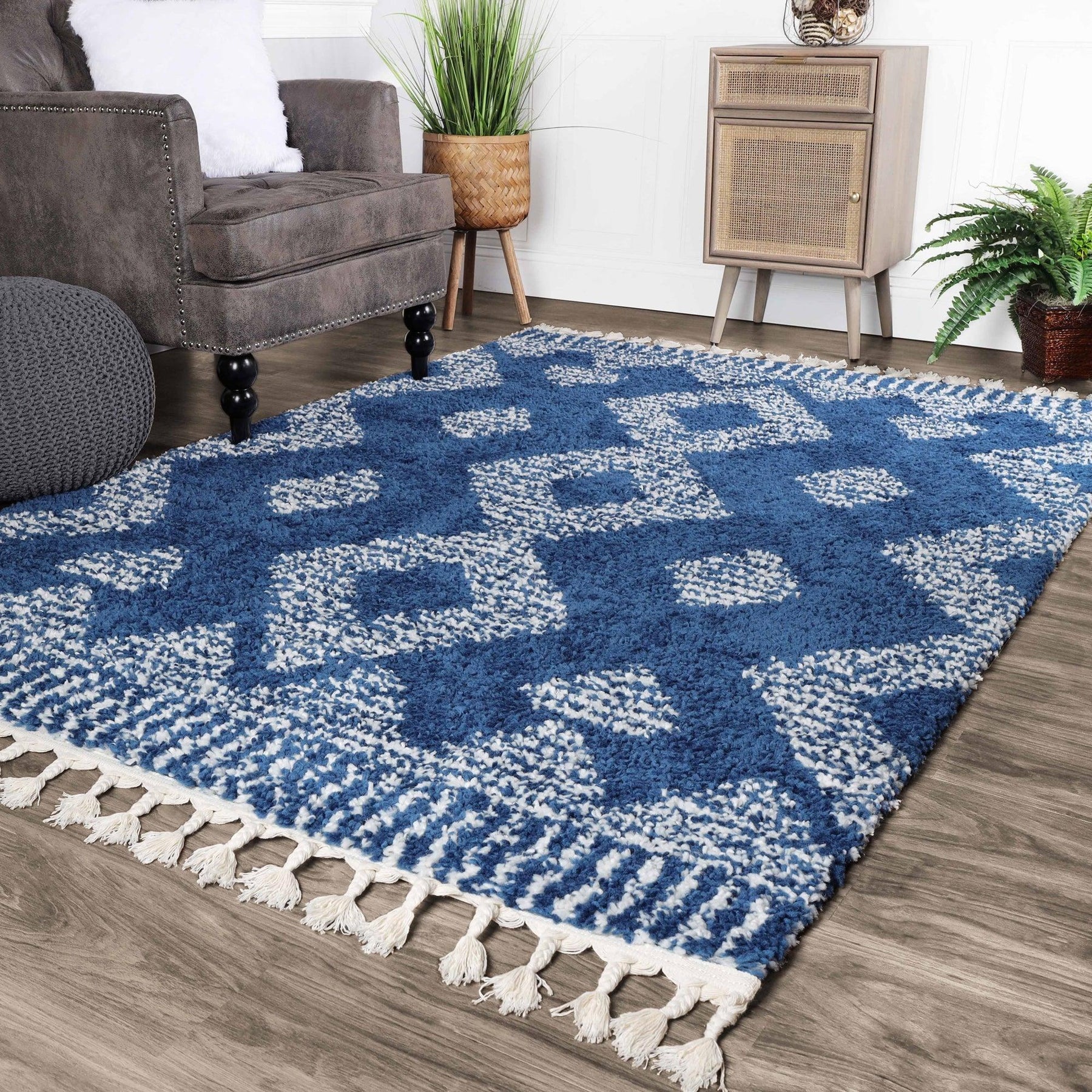 Bohemian Geometric Indoor Plush Shag Area Rug with Tassels