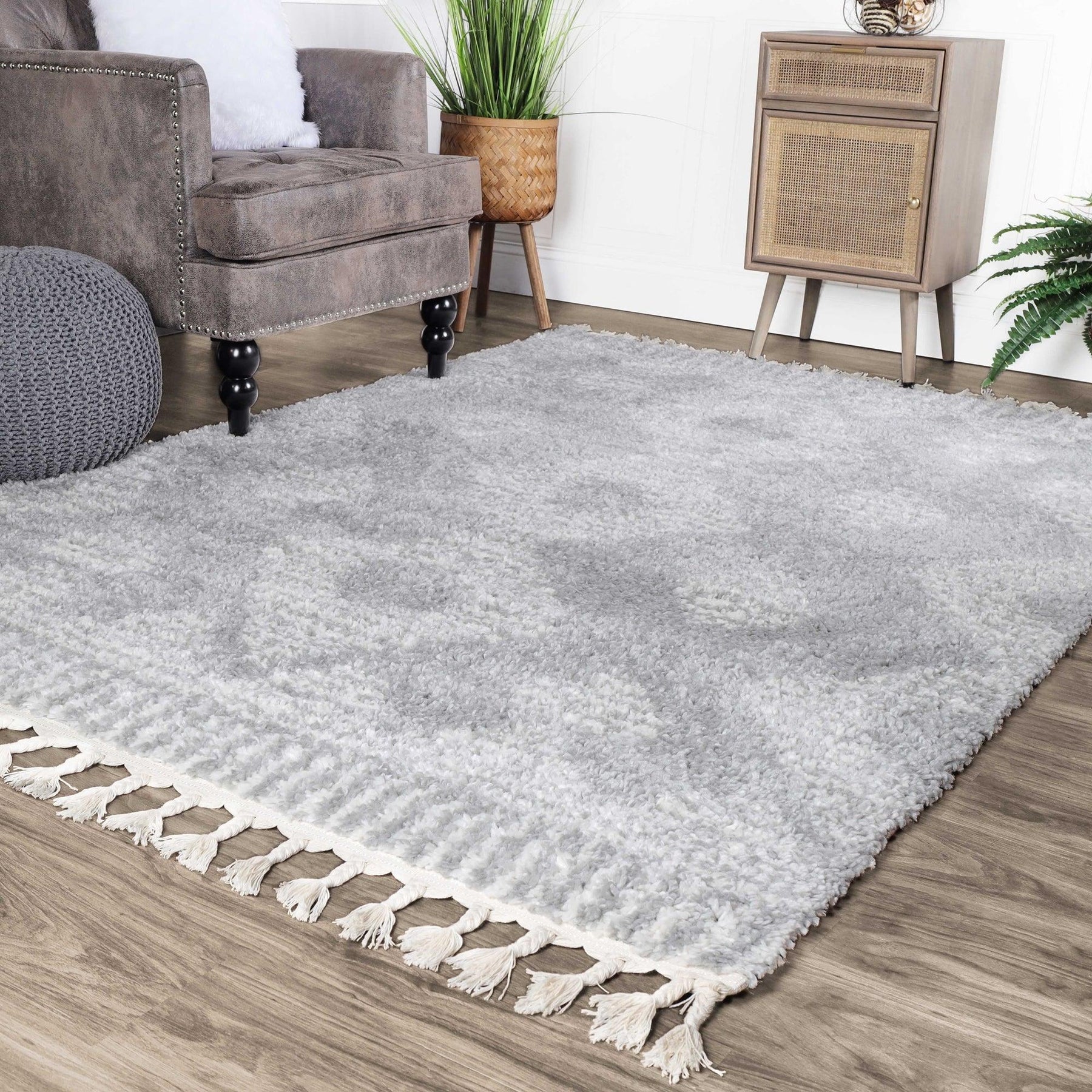 Bohemian Geometric Indoor Plush Shag Area Rug with Tassels
