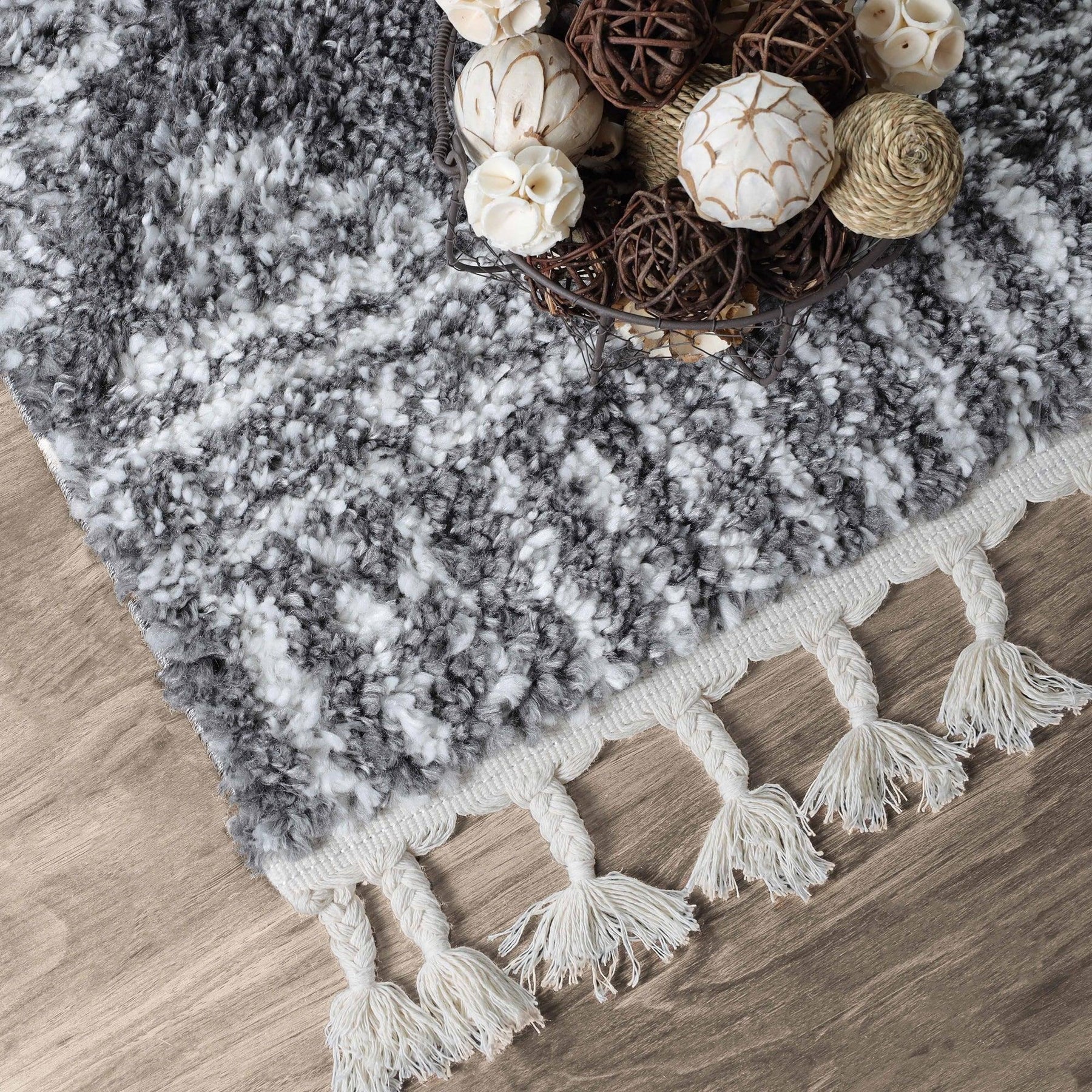 Bohemian Geometric Indoor Plush Shag Area Rug with Tassels