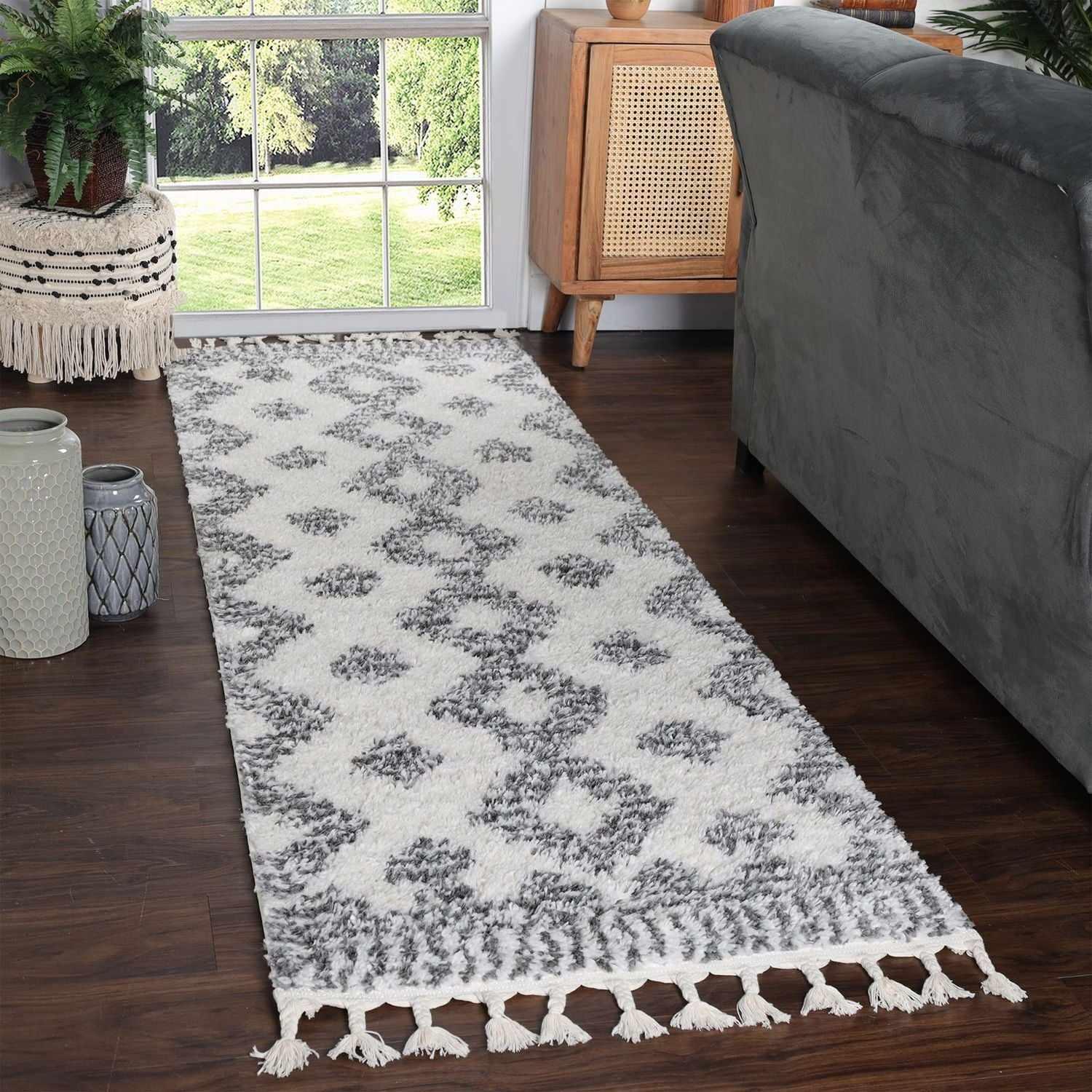 Bohemian Geometric Indoor Plush Shag Area Rug with Tassels