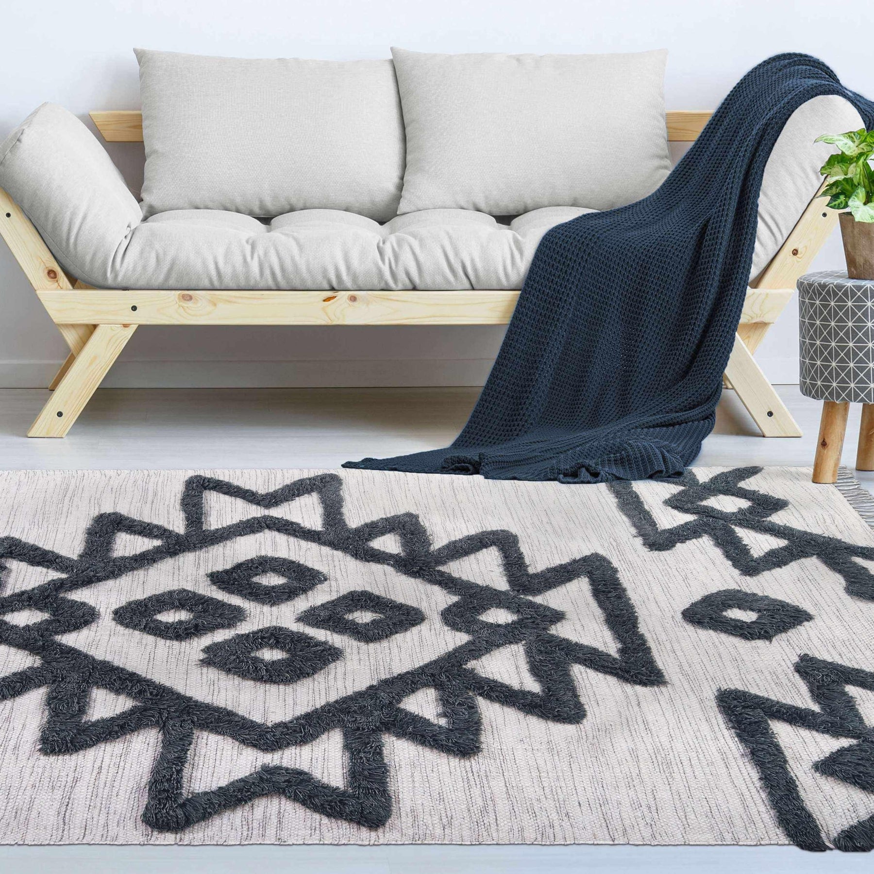 Bohemian Wool Geometric Medallion Fringe Indoor Area or Runner Rug