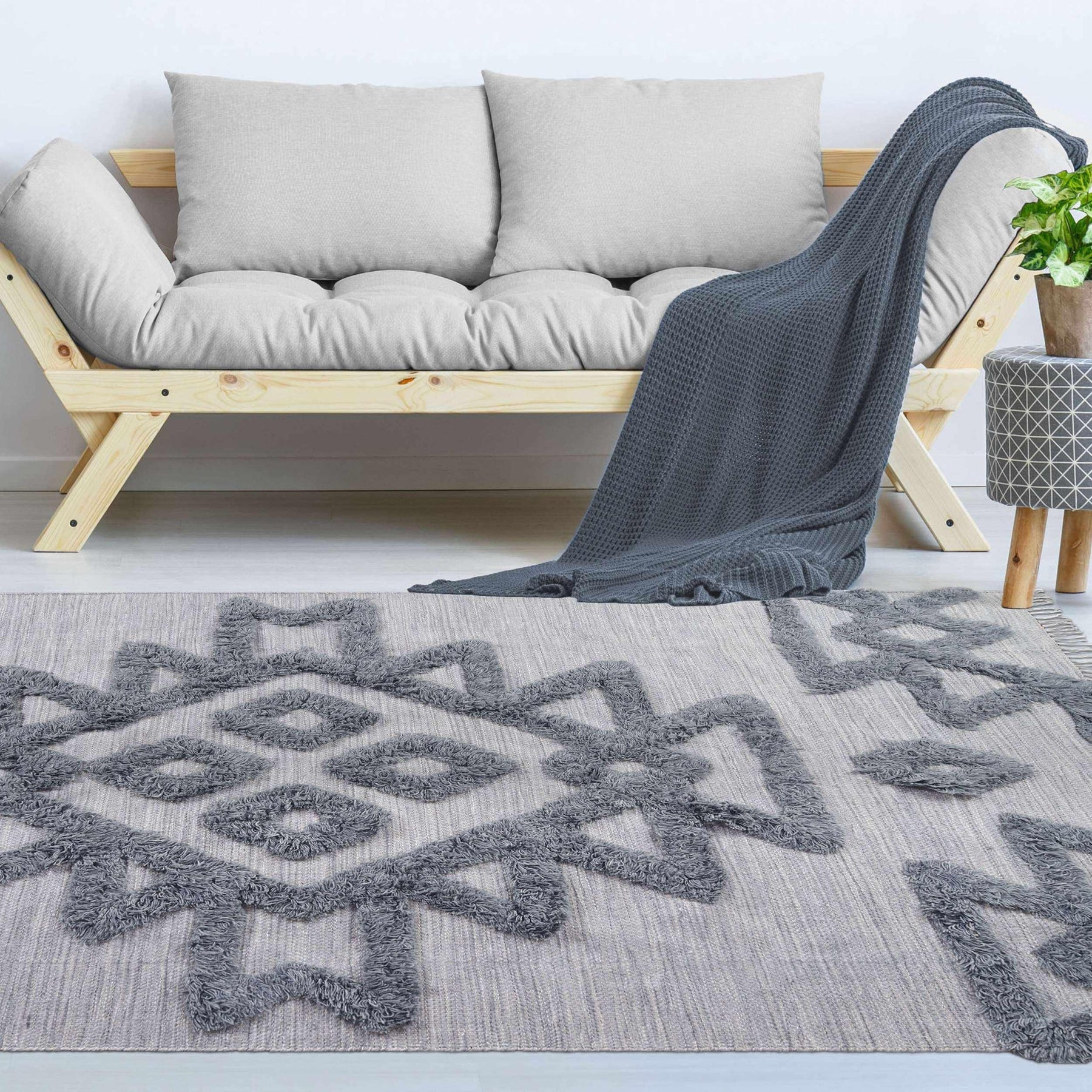 Bohemian Wool Geometric Medallion Fringe Indoor Area or Runner Rug