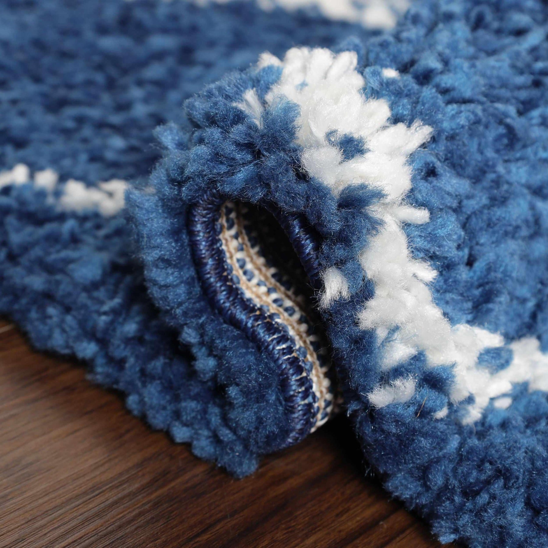 Boho Geometric Diamonds Indoor Plush Shag Area Rug with Tassels