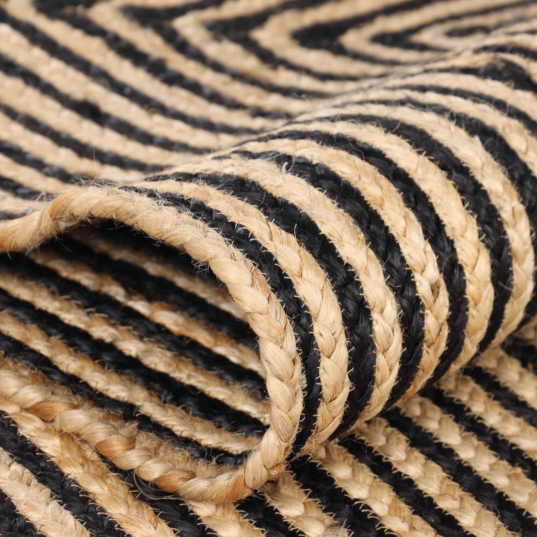 Braided Jute Reversible Round Indoor Outdoor Area Rug