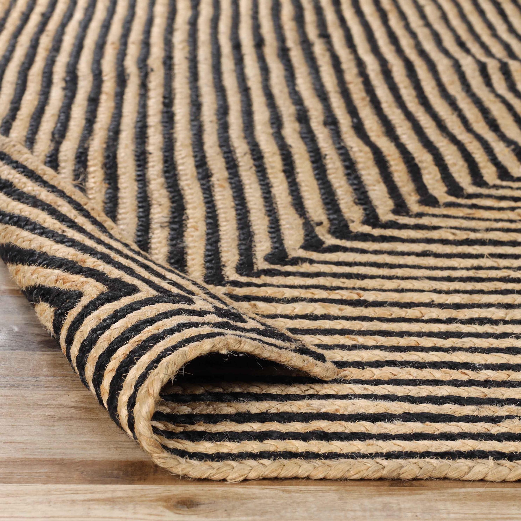 Braided Jute Reversible Round Indoor Outdoor Area Rug