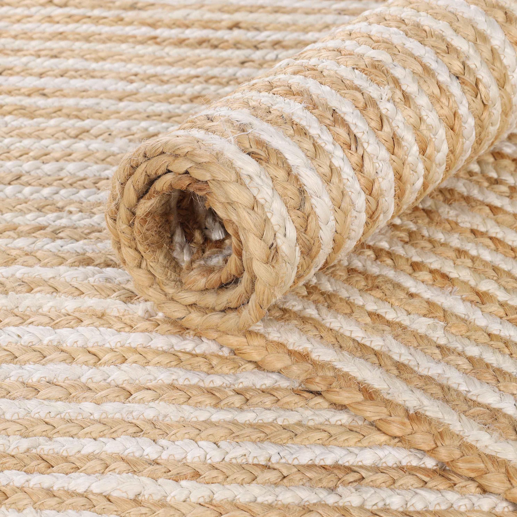 Braided Jute Reversible Round Indoor Outdoor Area Rug