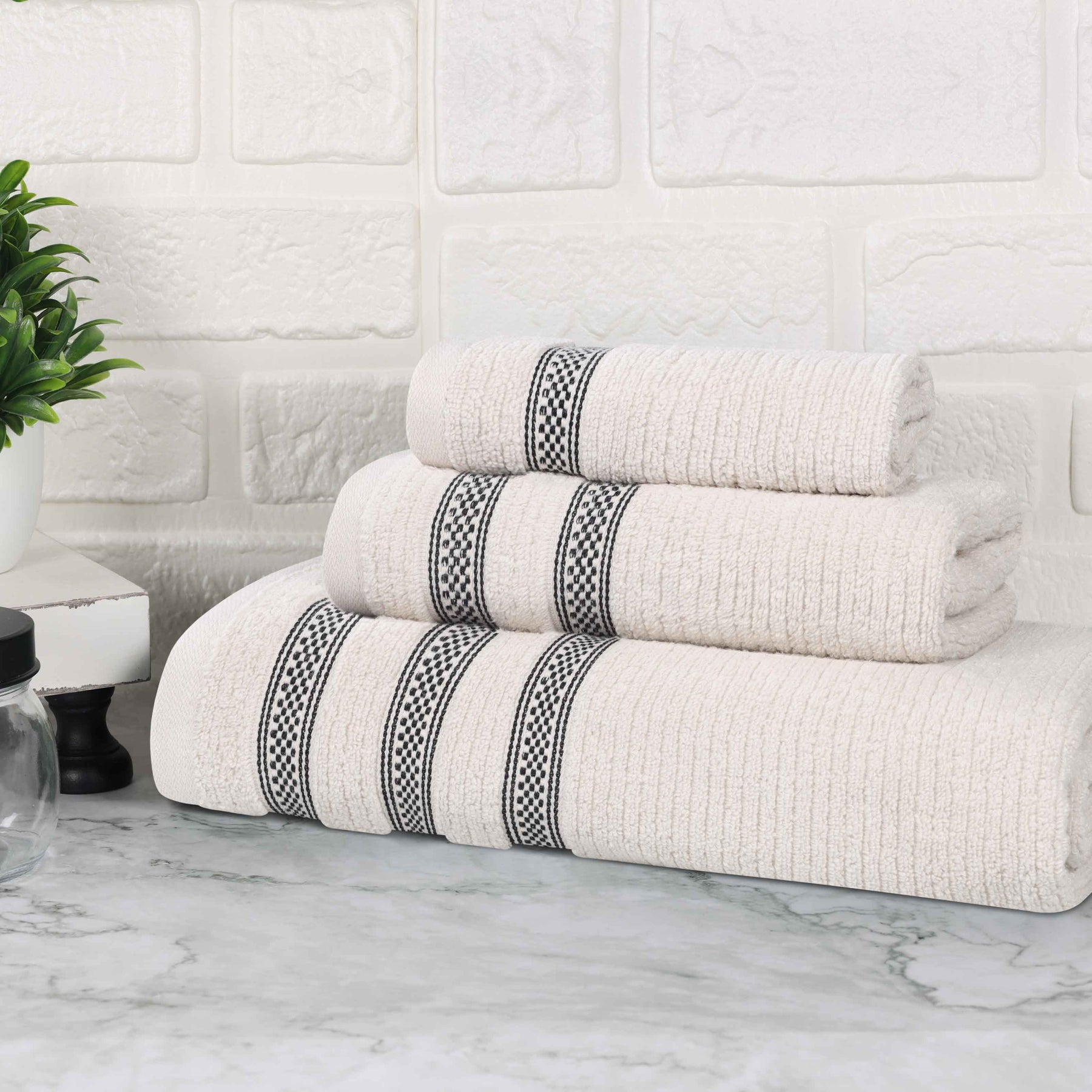 Brea Zero Twist Cotton Ribbed Geometric Border 3 Piece Towel Set